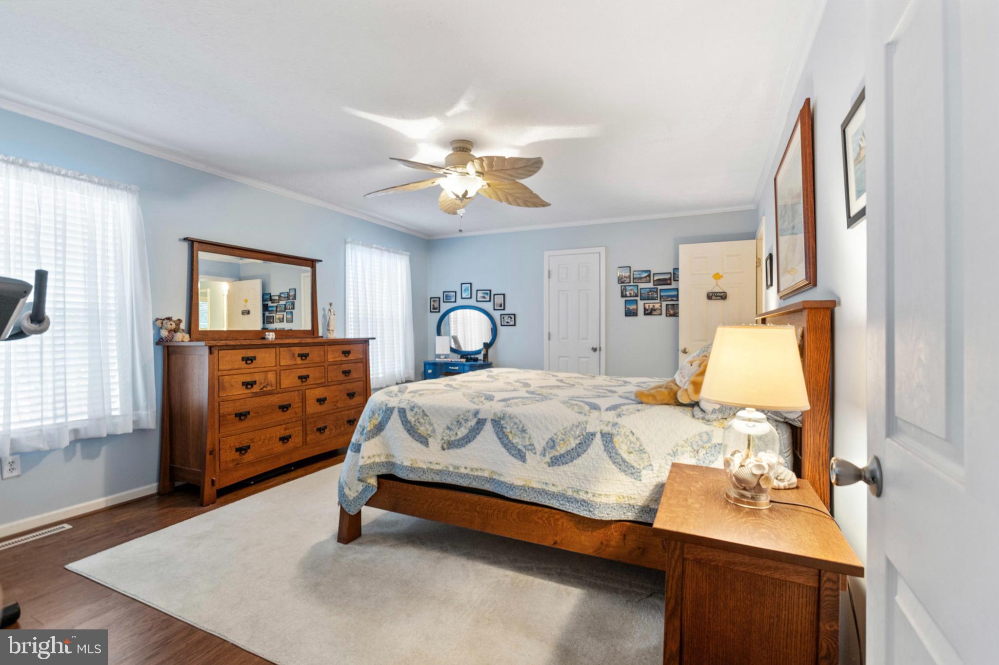 ANGOLA BEACH - Residential