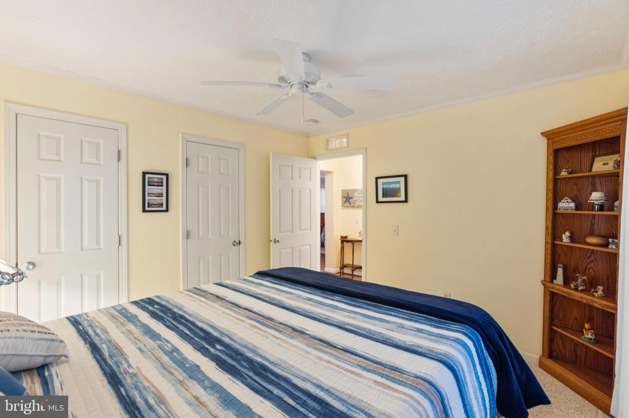 ANGOLA BEACH - Residential