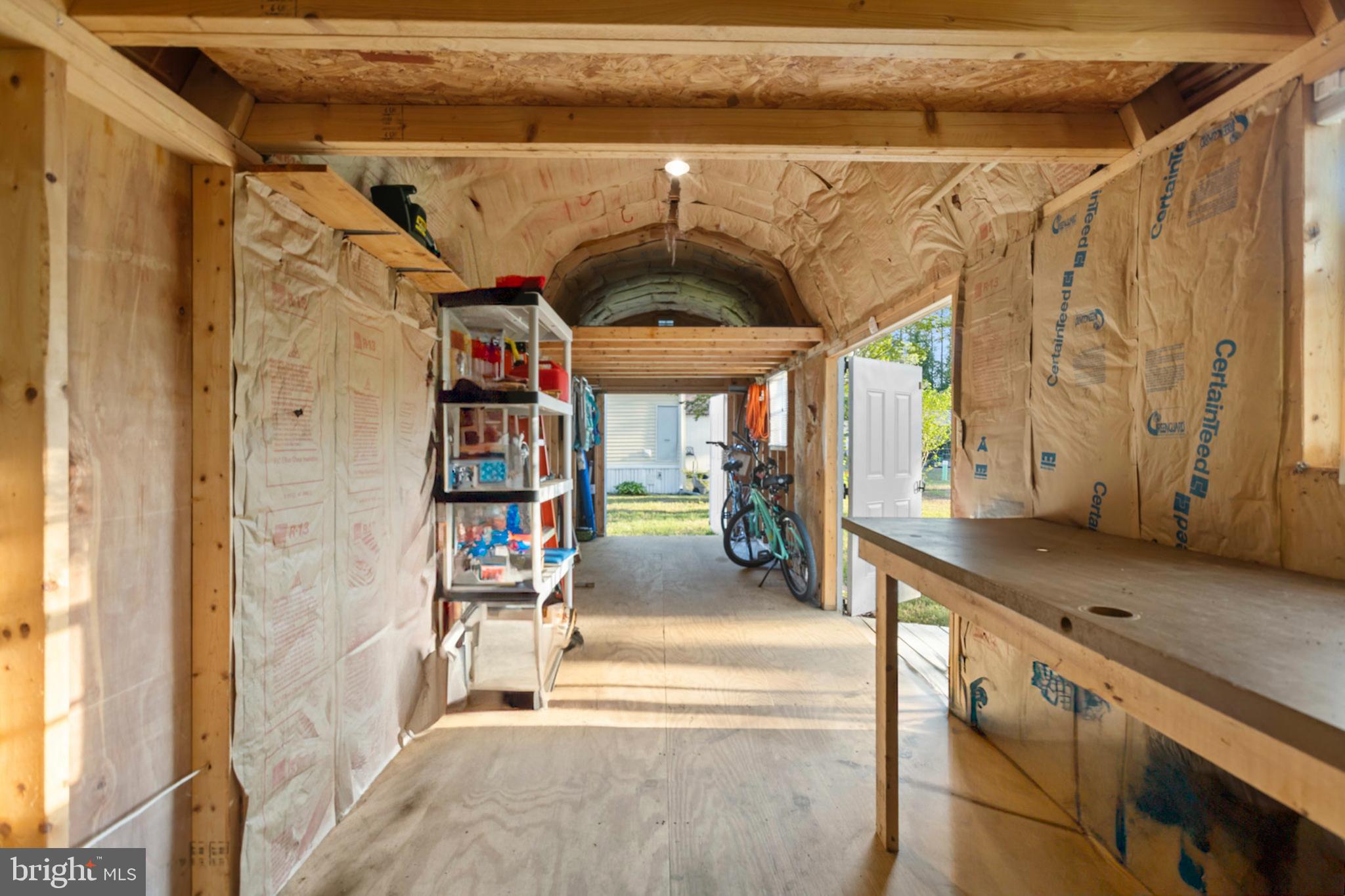 ANGOLA BEACH - Residential