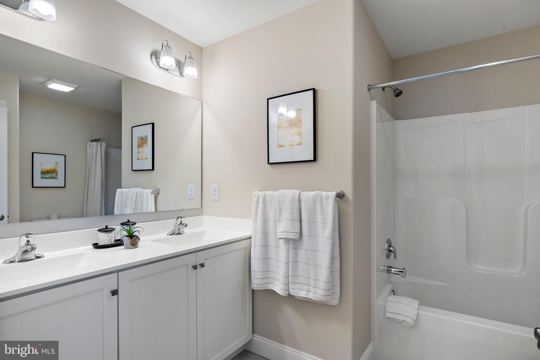 BRIAR CREEK - Residential