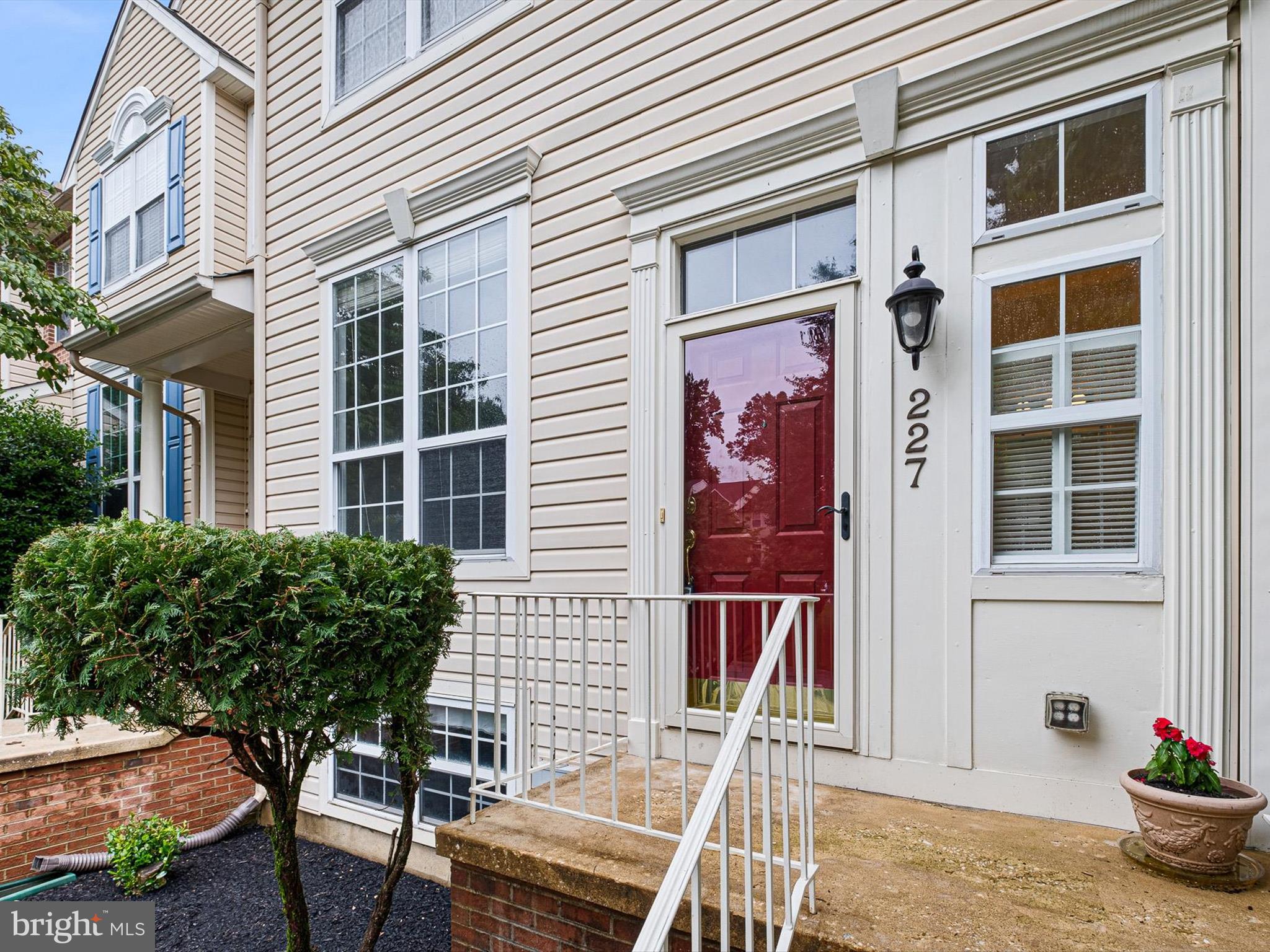 227 CAYMAN COURT