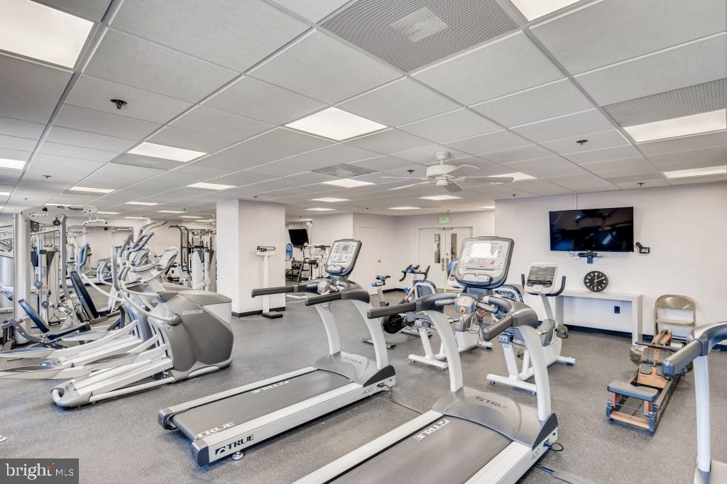 HARBOR EAST - Residential