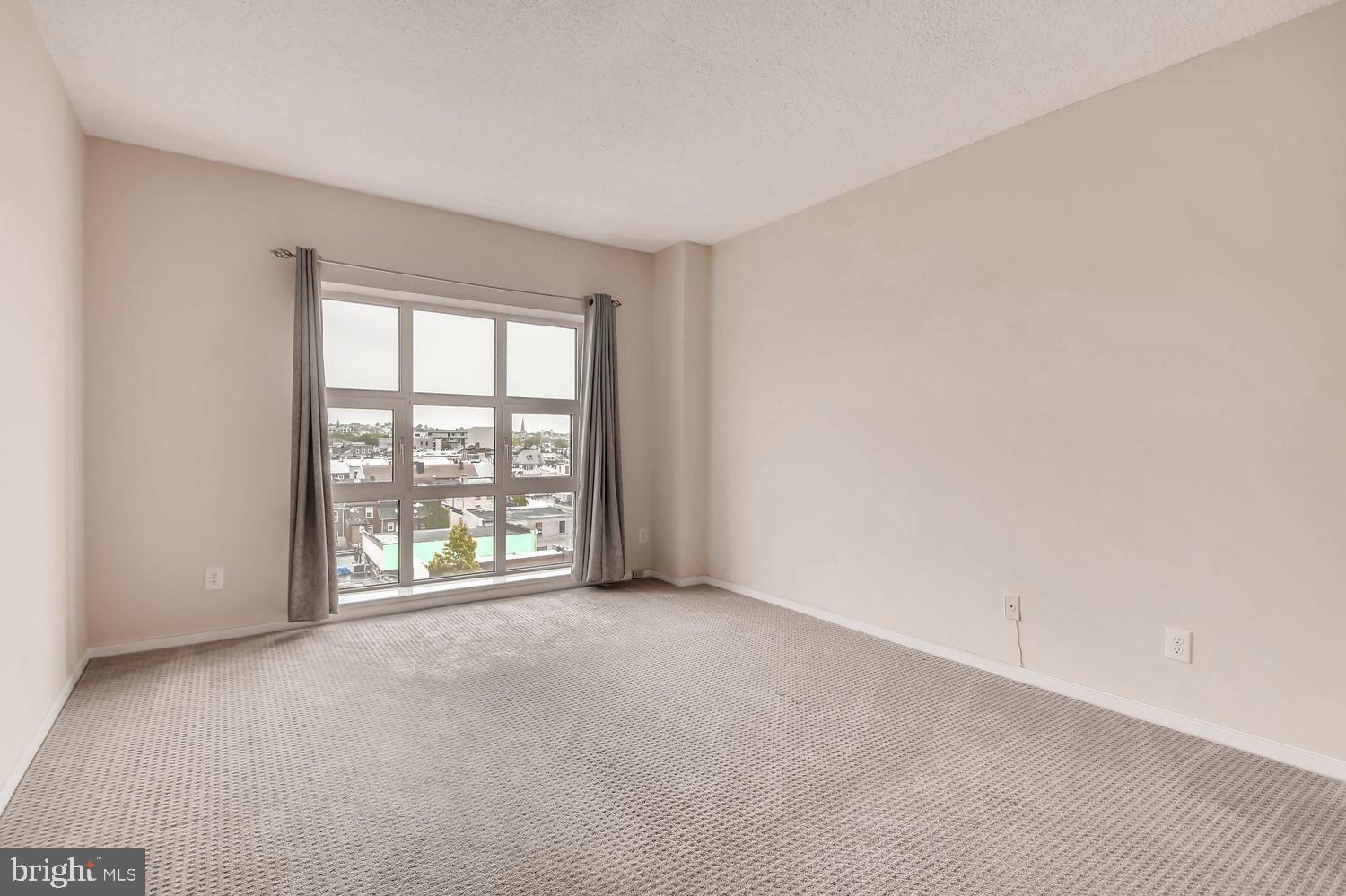 HARBOR EAST - Residential