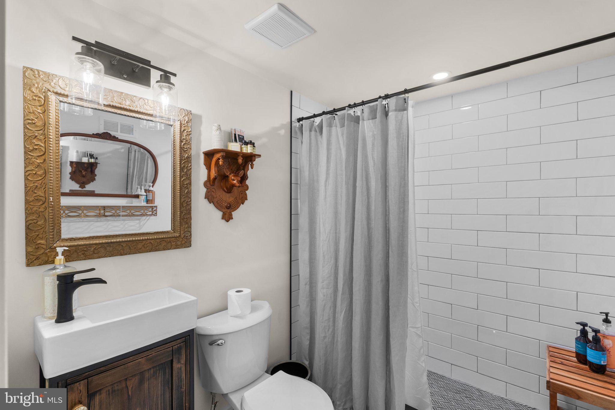 LOWER MAGOTHY BEACH - Residential