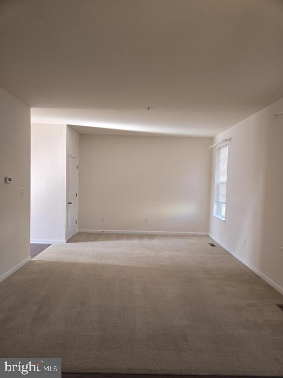 303 ELLIS COURT