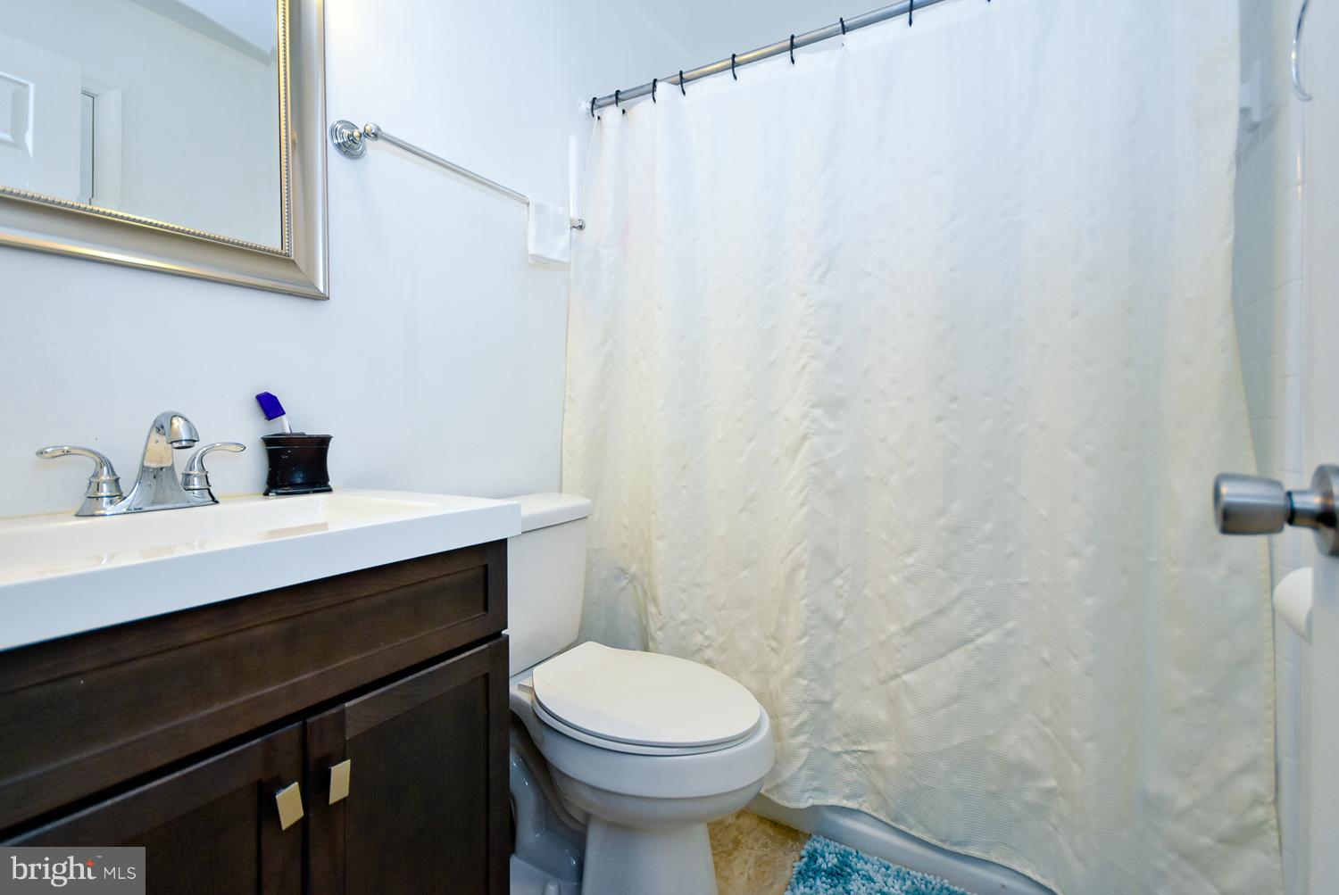 WATERFORD - Residential Lease