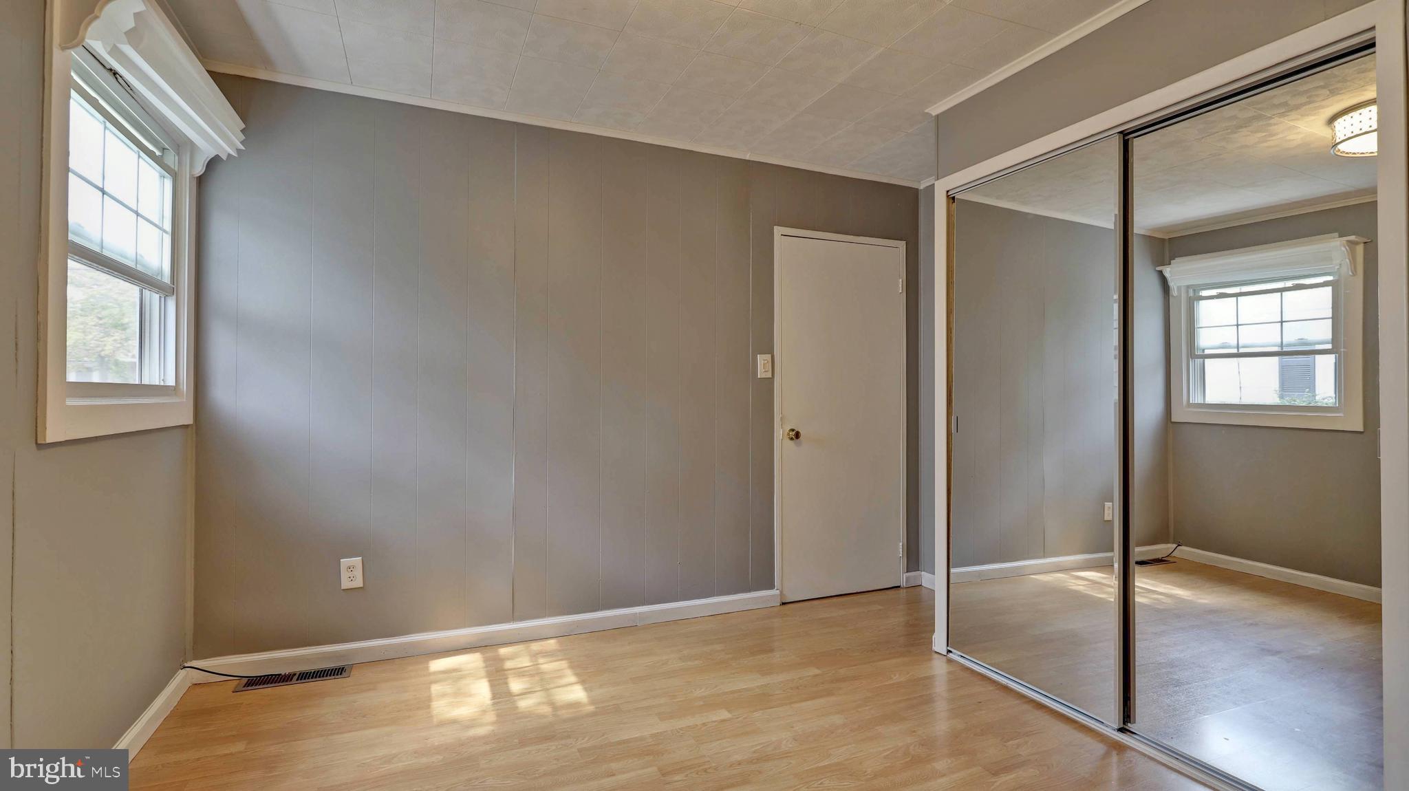 ROCKLAND - Residential