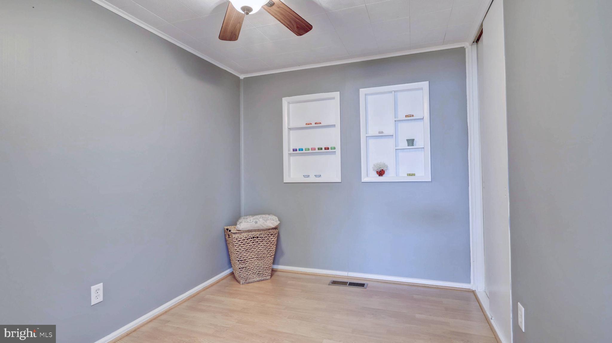 ROCKLAND - Residential