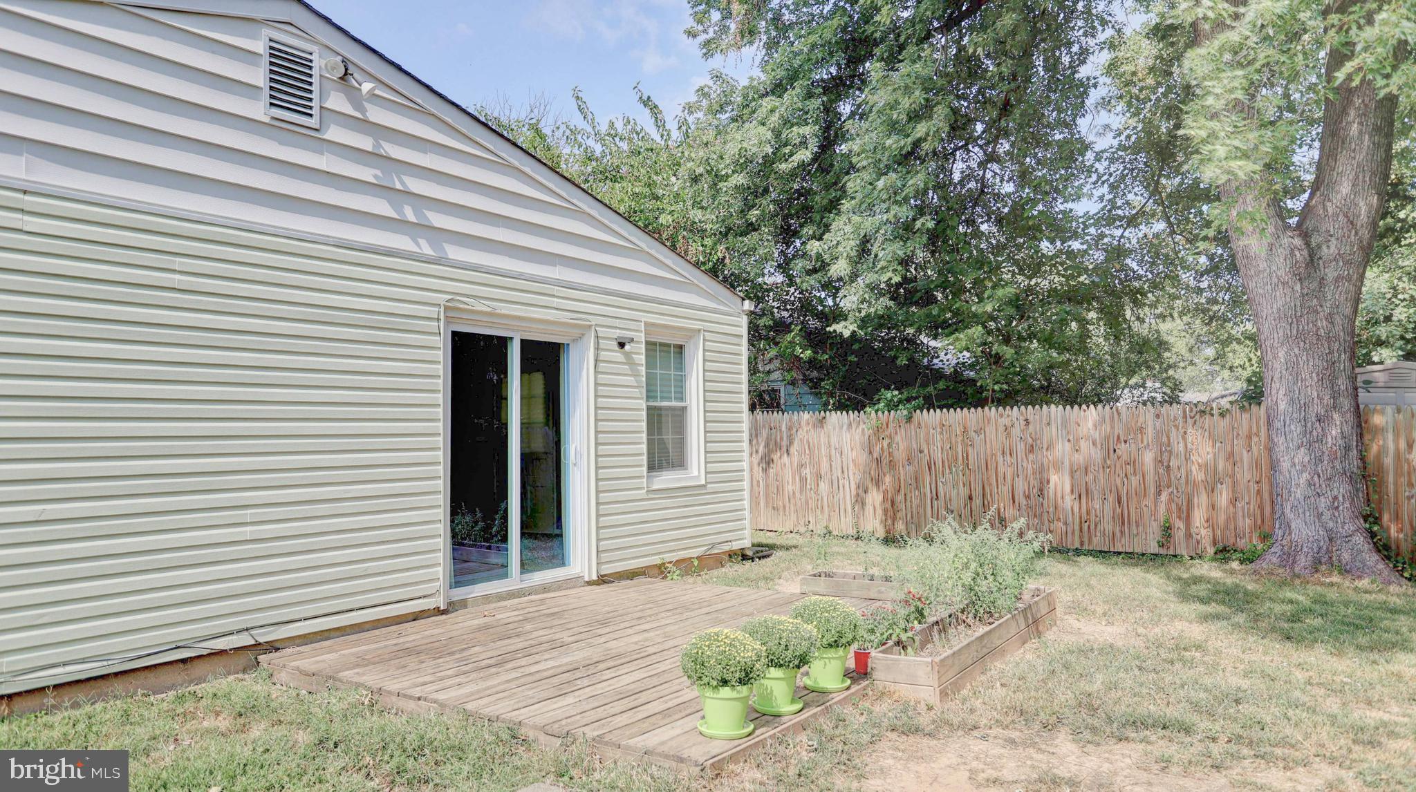 ROCKLAND - Residential