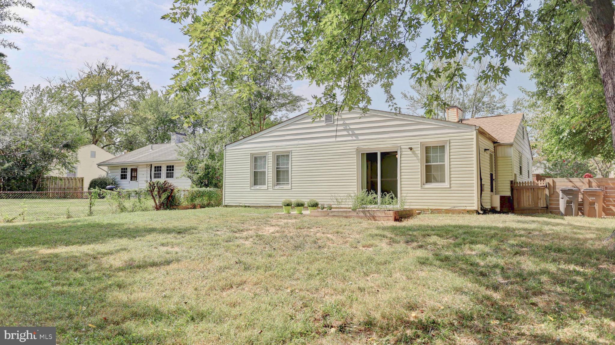 ROCKLAND - Residential