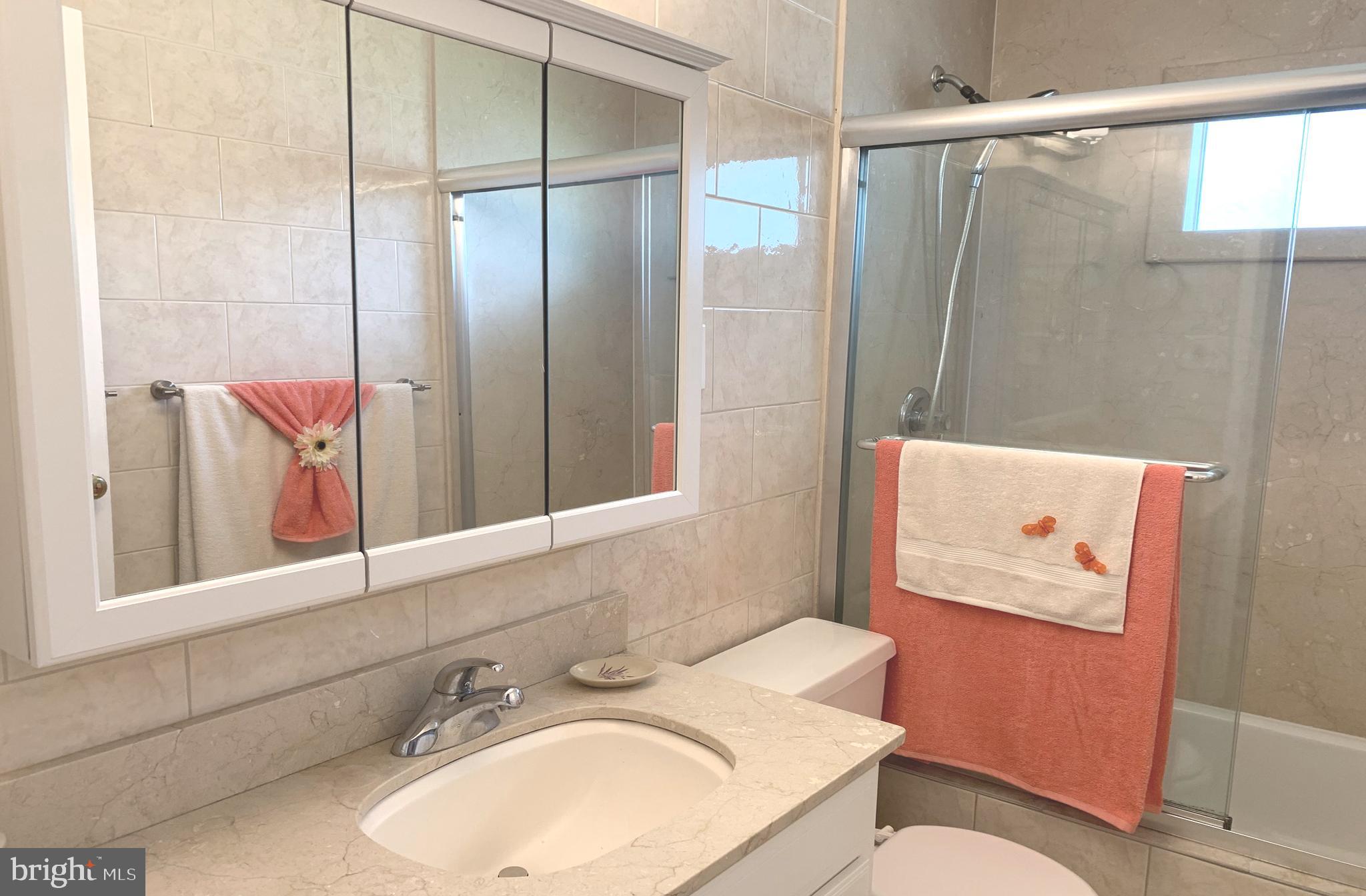 ROCKLAND - Residential