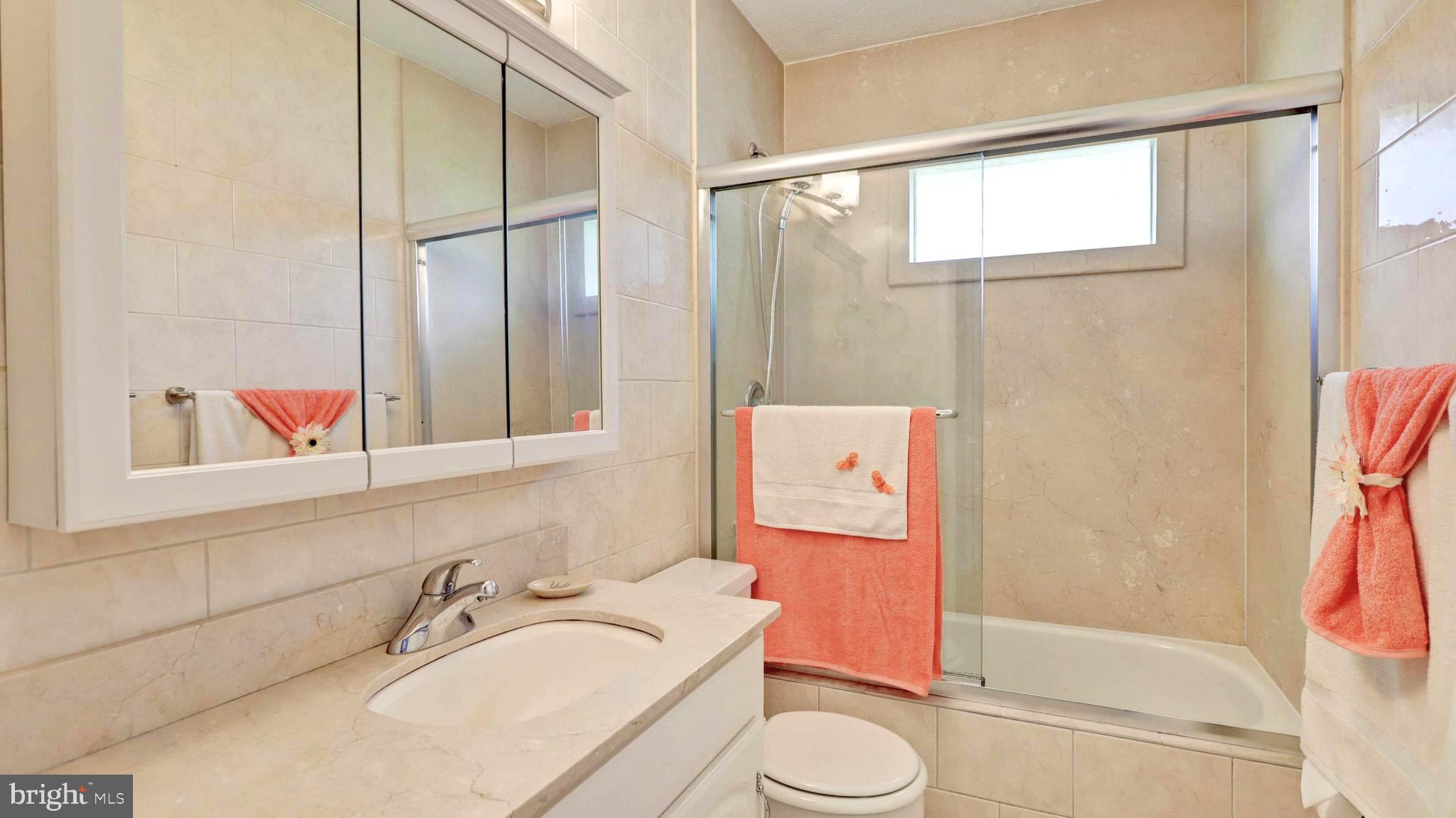 ROCKLAND - Residential