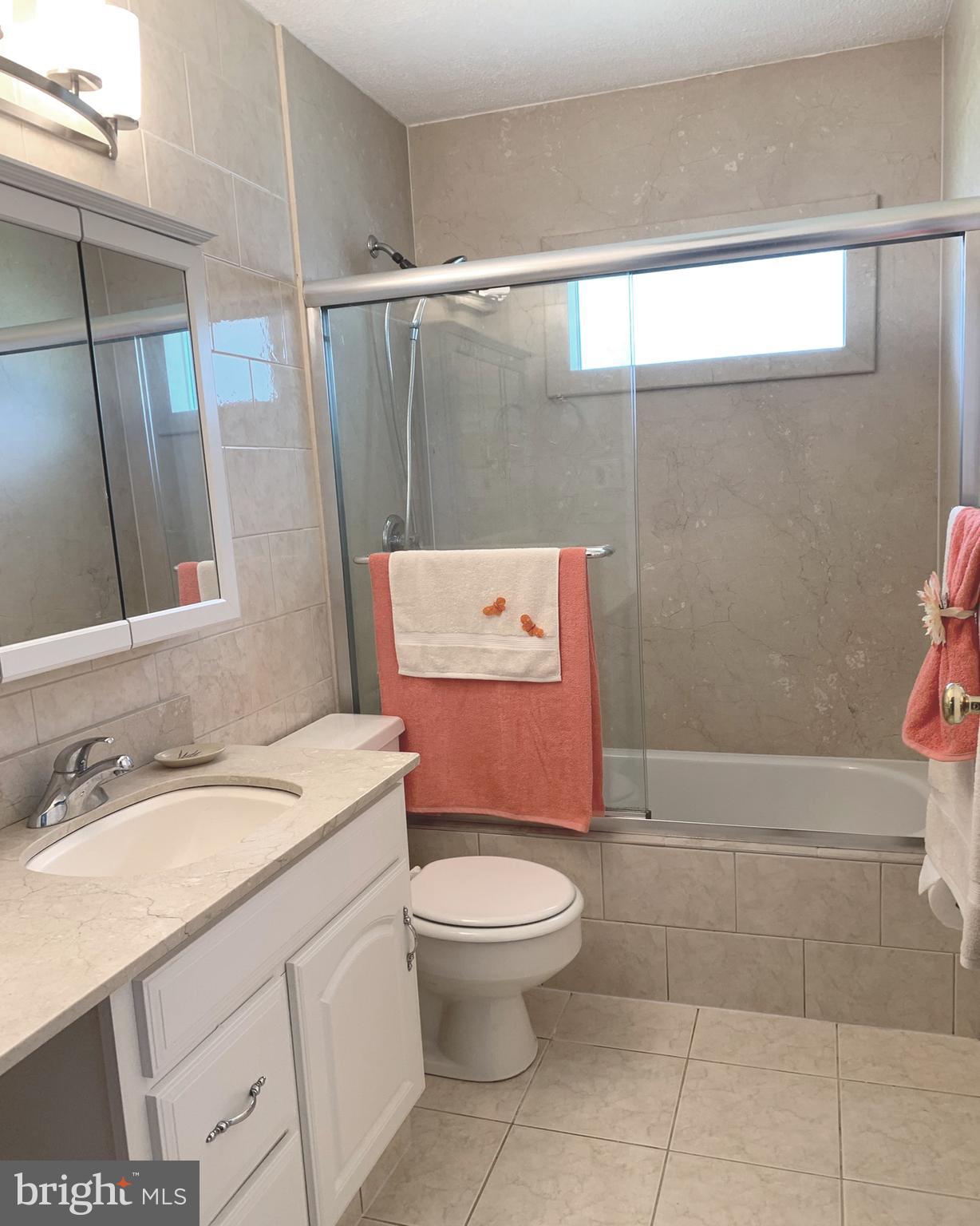 ROCKLAND - Residential