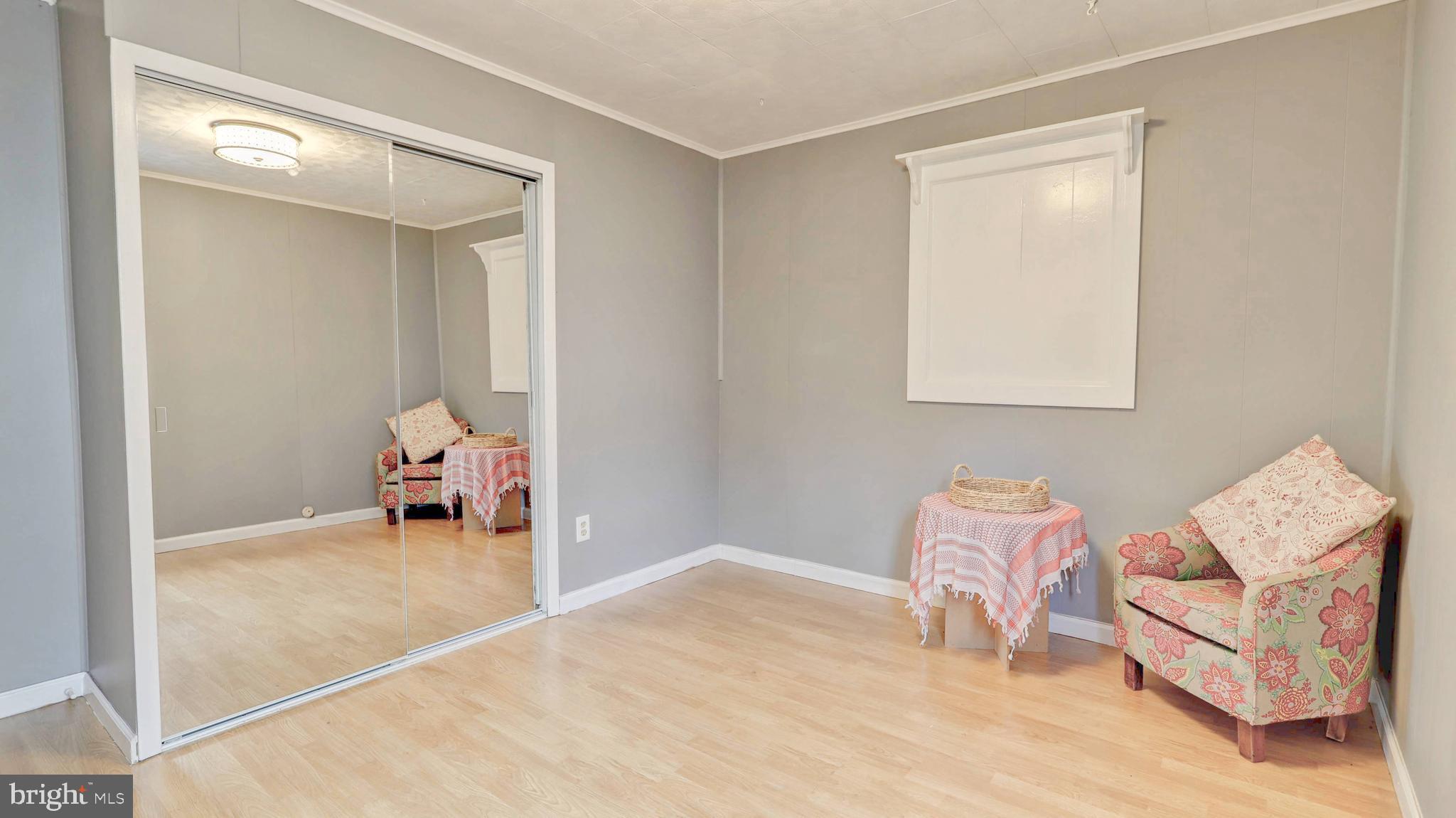 ROCKLAND - Residential