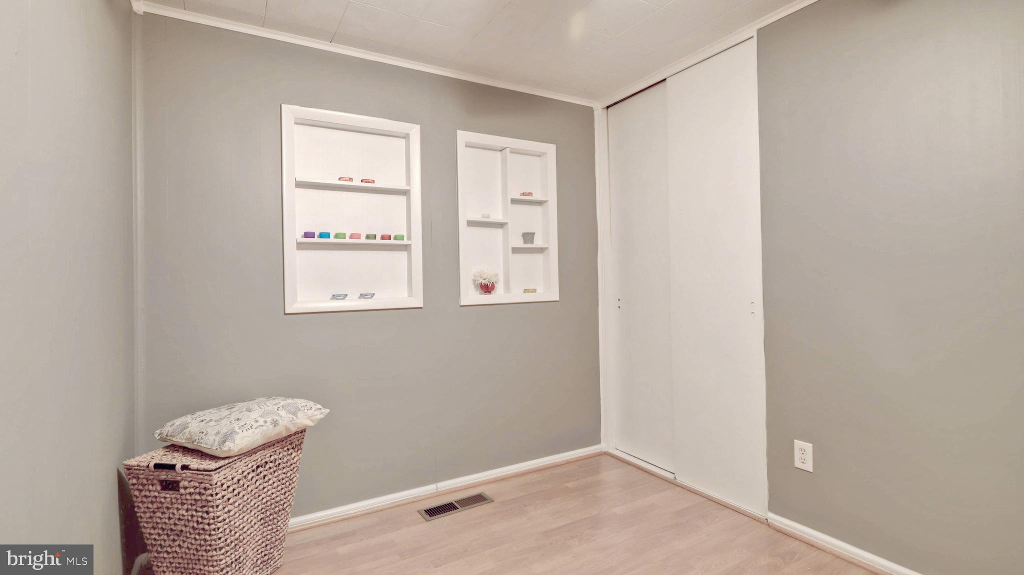 ROCKLAND - Residential