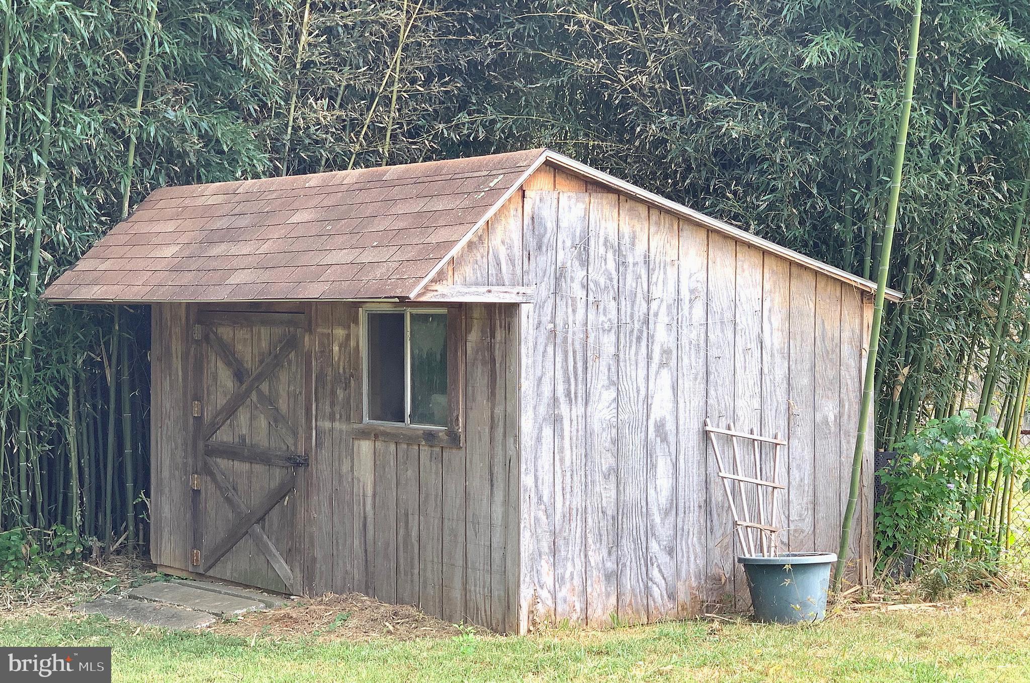 ROCKLAND - Residential