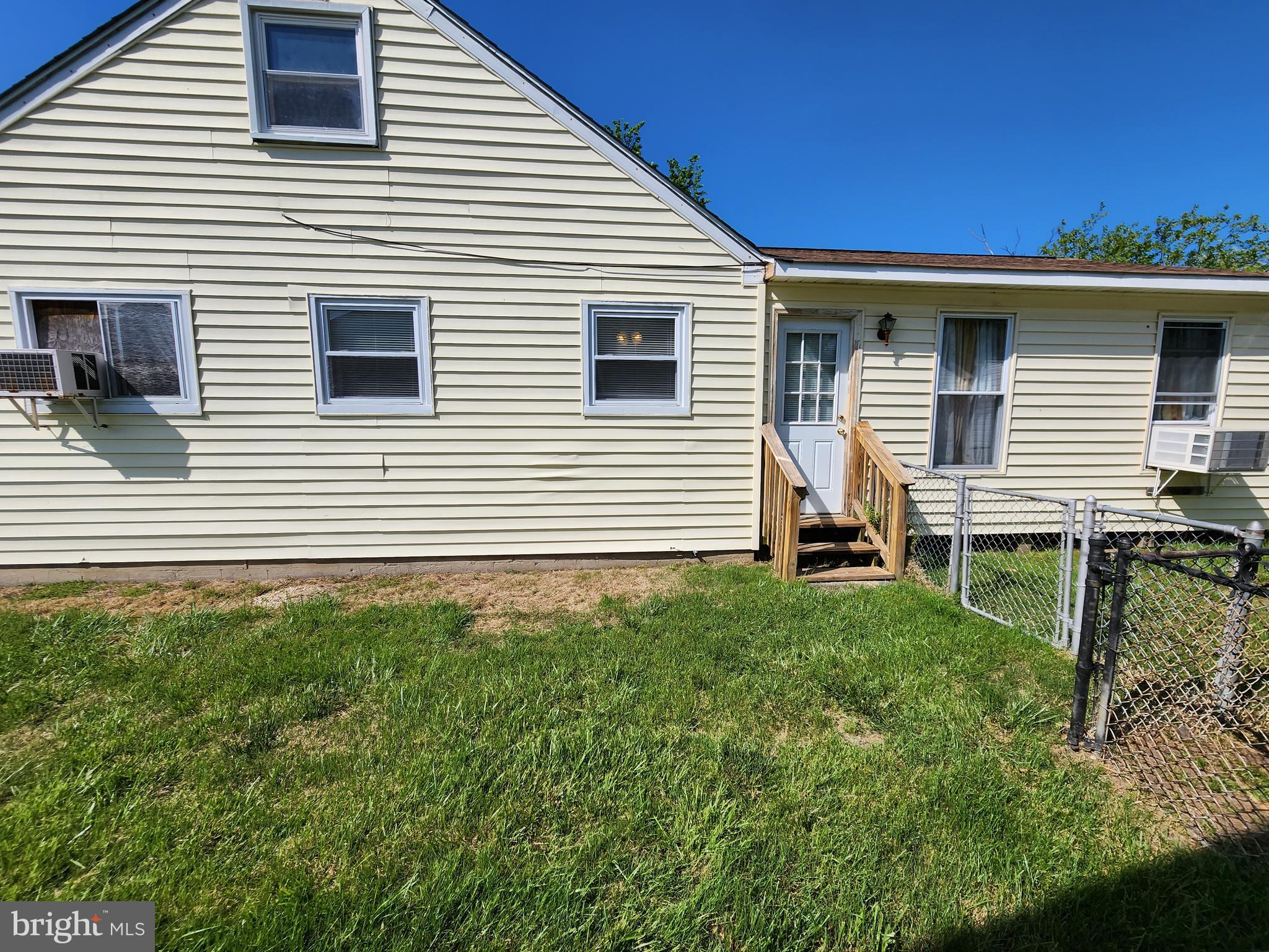 NORTH FORESTVILLE - Residential