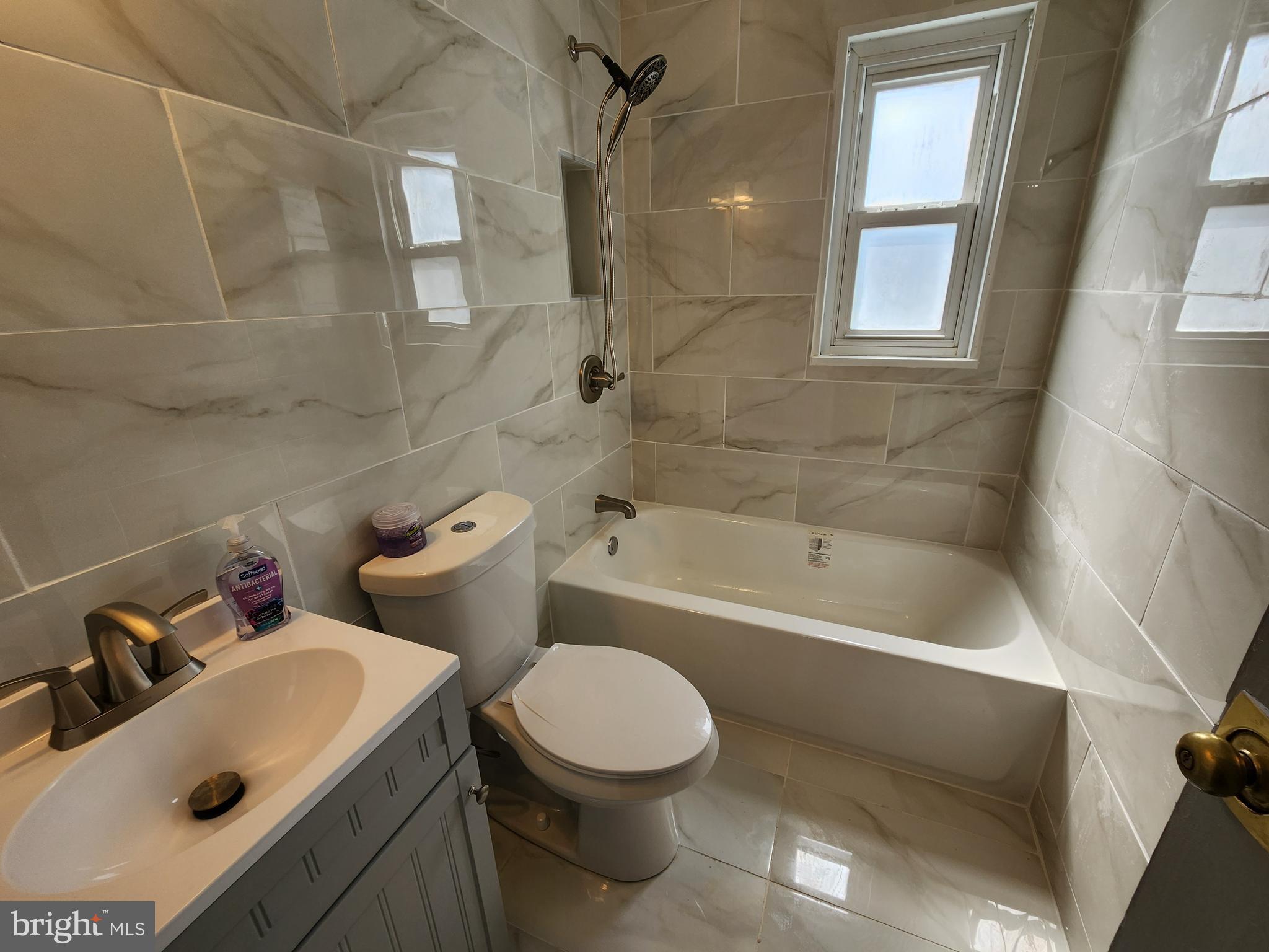 NORTH FORESTVILLE - Residential