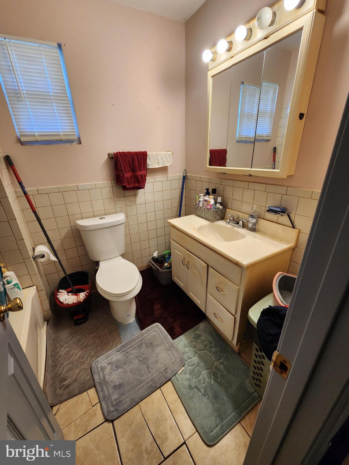 NORTH FORESTVILLE - Residential