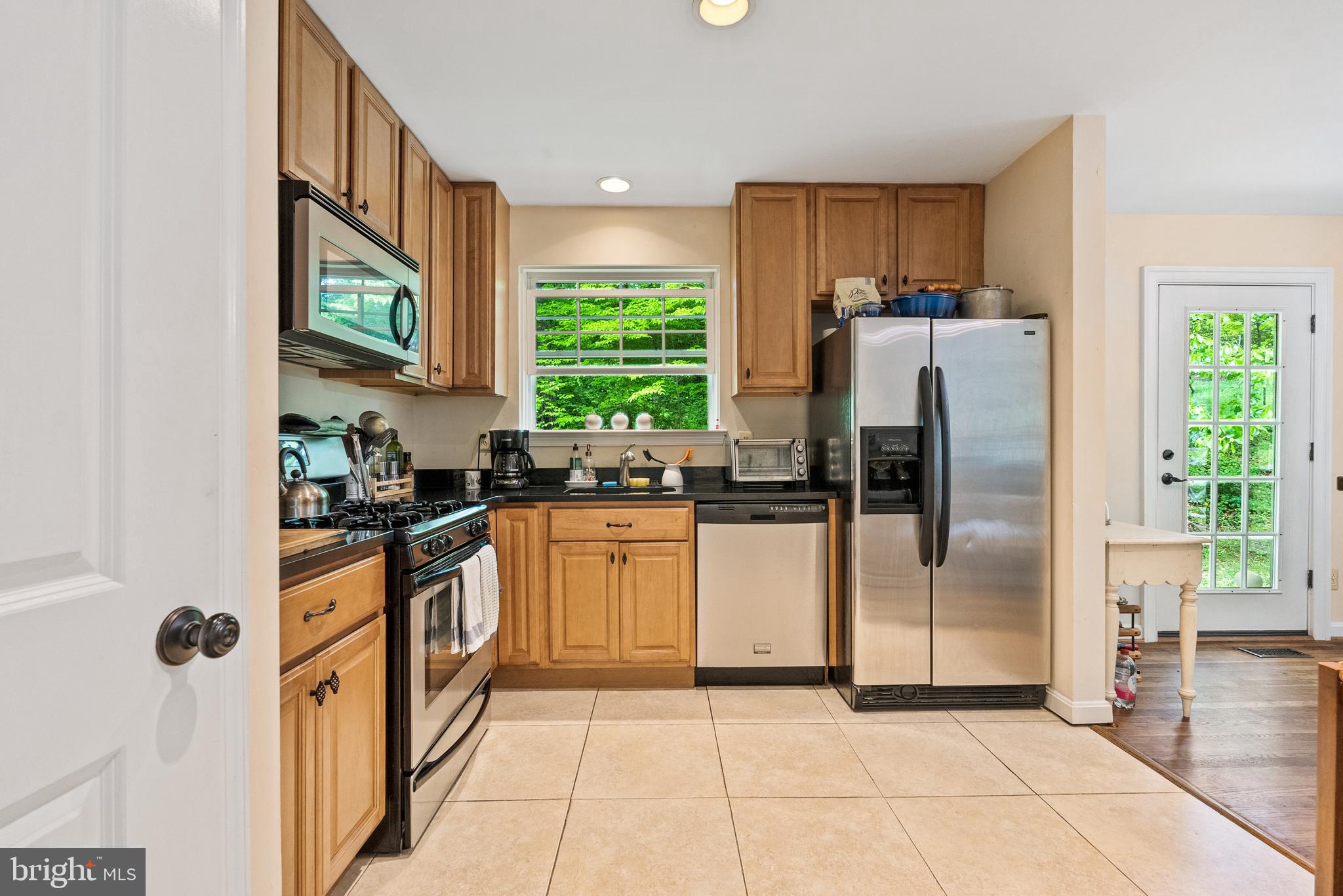 HANSBOROUGH - Residential Lease