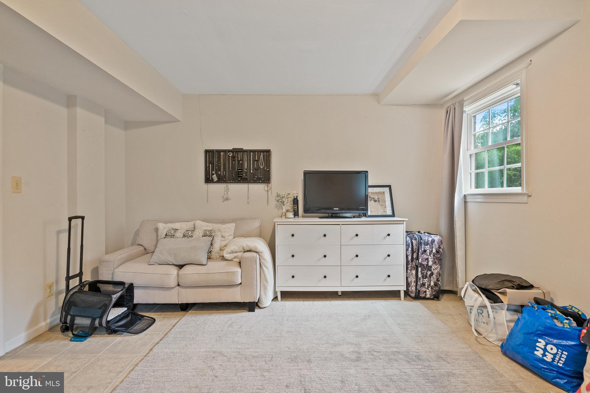 HANSBOROUGH - Residential Lease