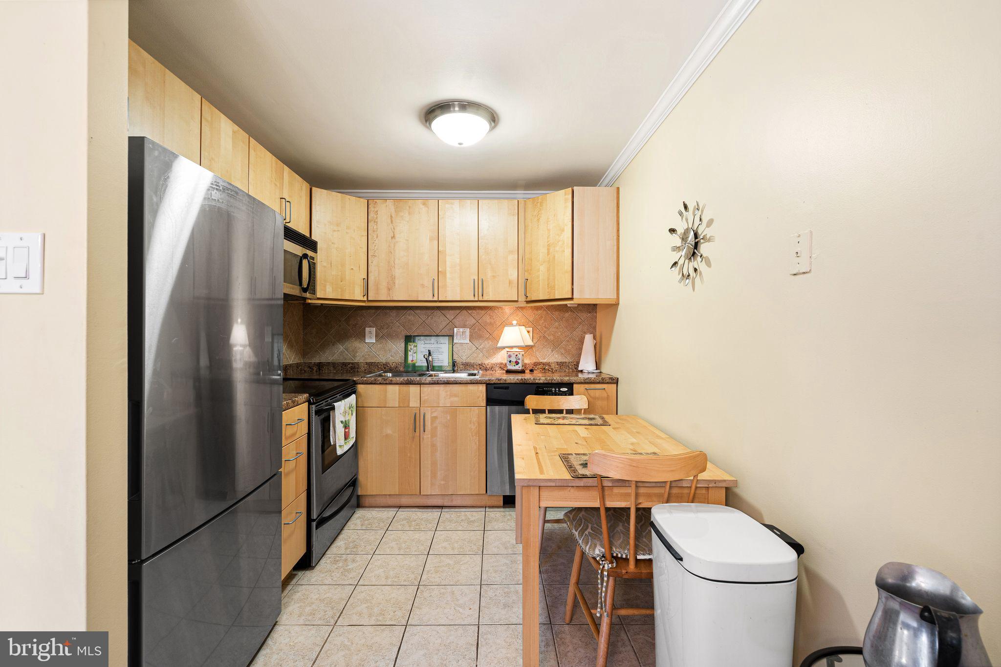 501 N PROVIDENCE ROAD 319