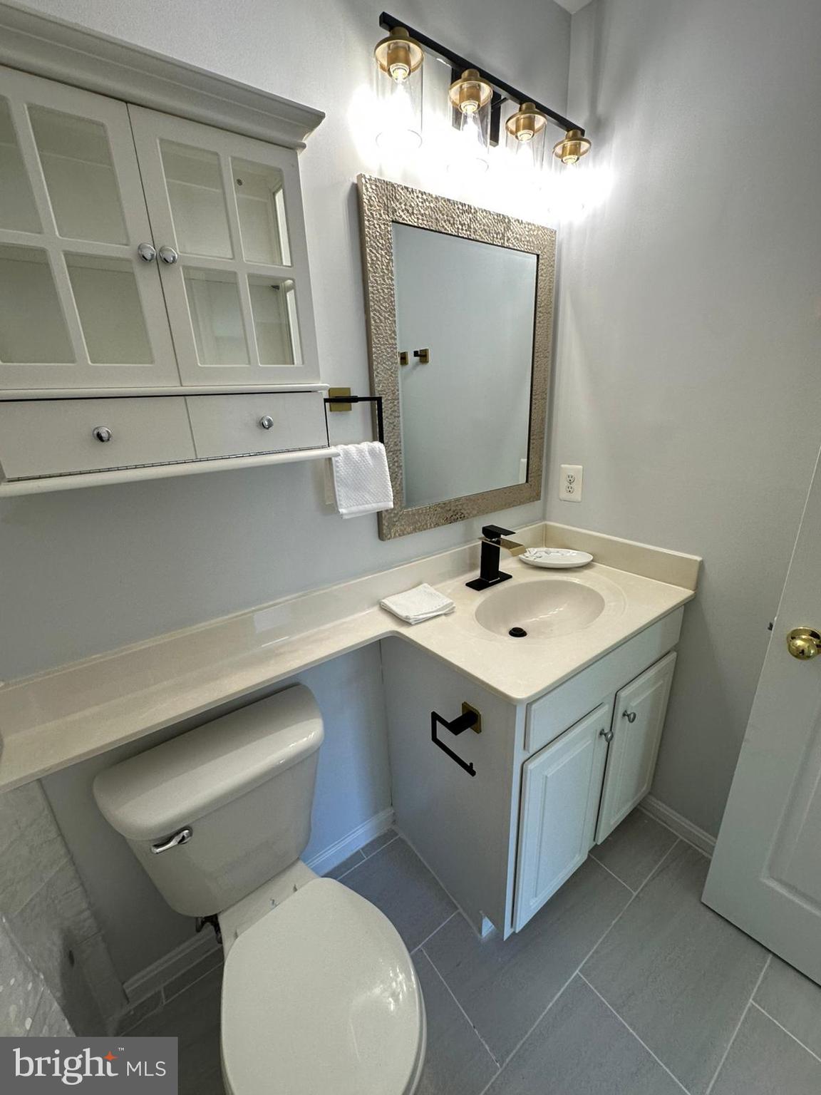 PARKSIDE AT ASHBURN - Residential