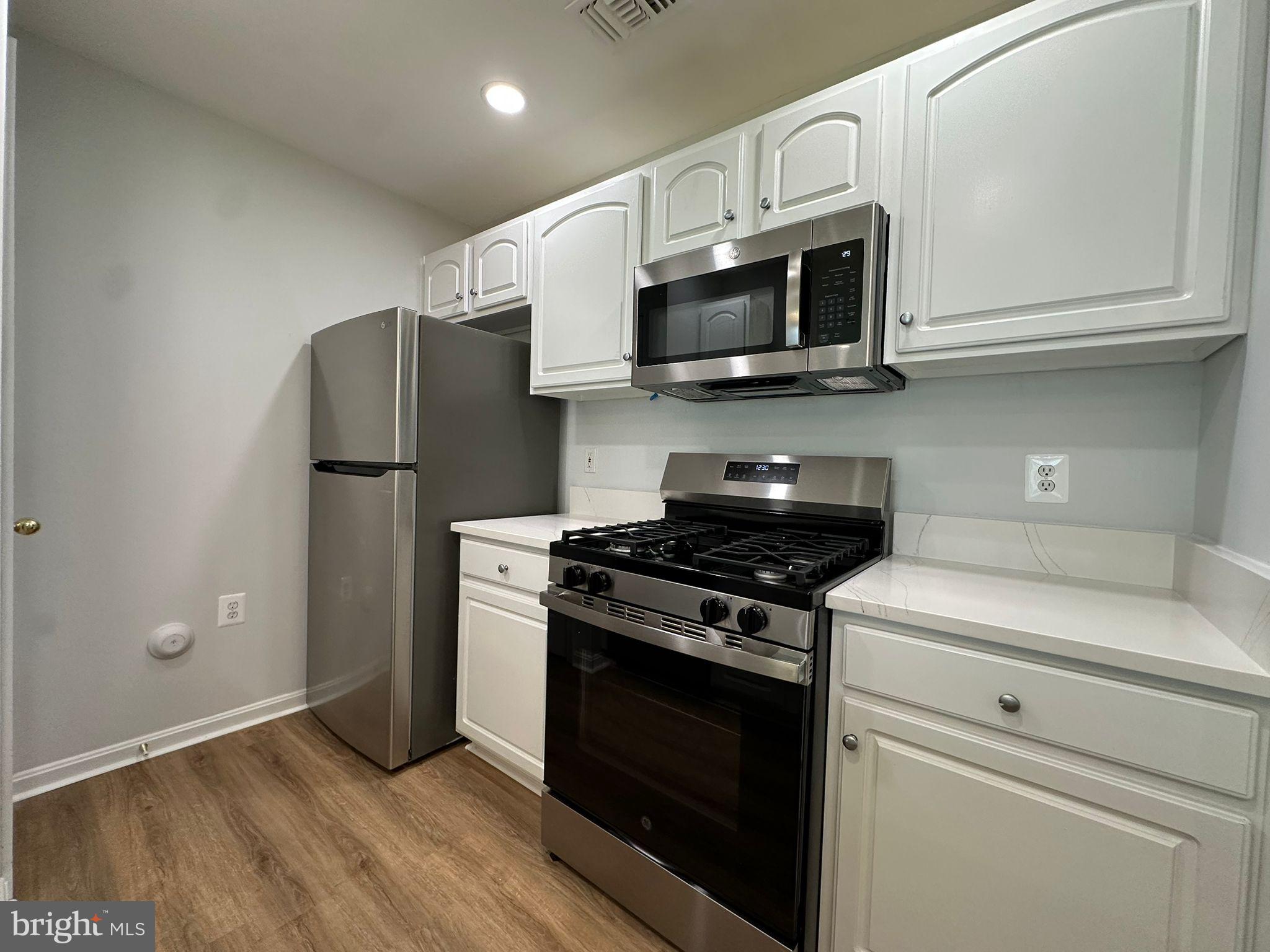 PARKSIDE AT ASHBURN - Residential