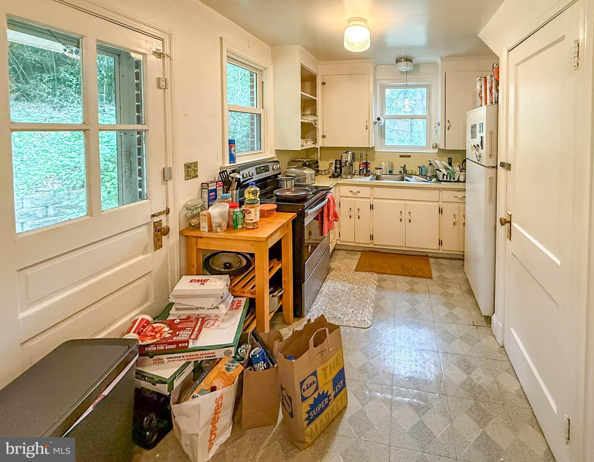 2600 COOL SPRING ROAD