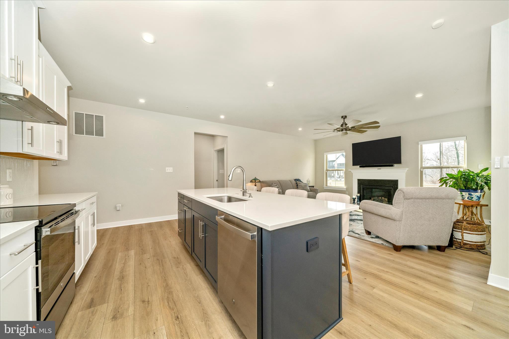 LAKE LINGANORE - Residential