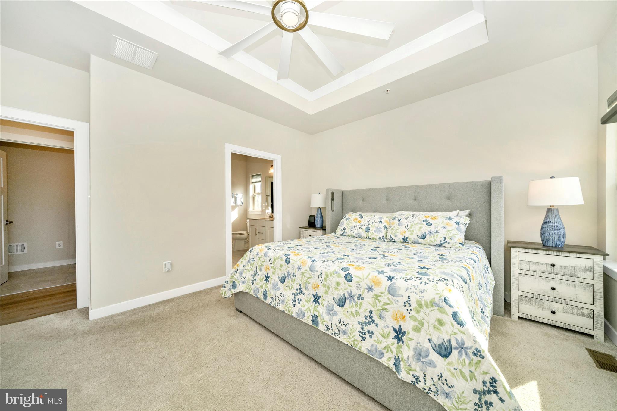 LAKE LINGANORE - Residential