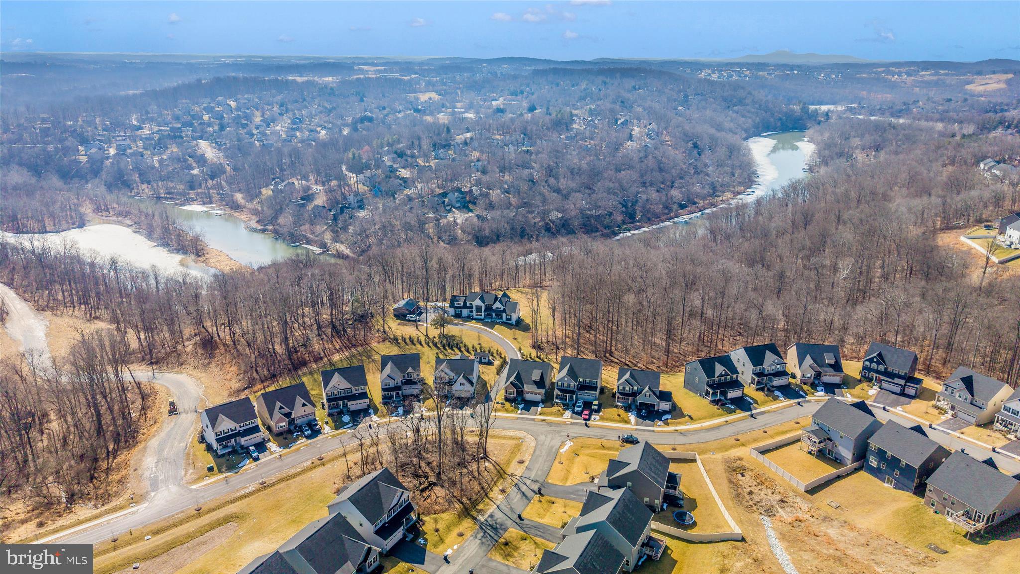 LAKE LINGANORE - Residential