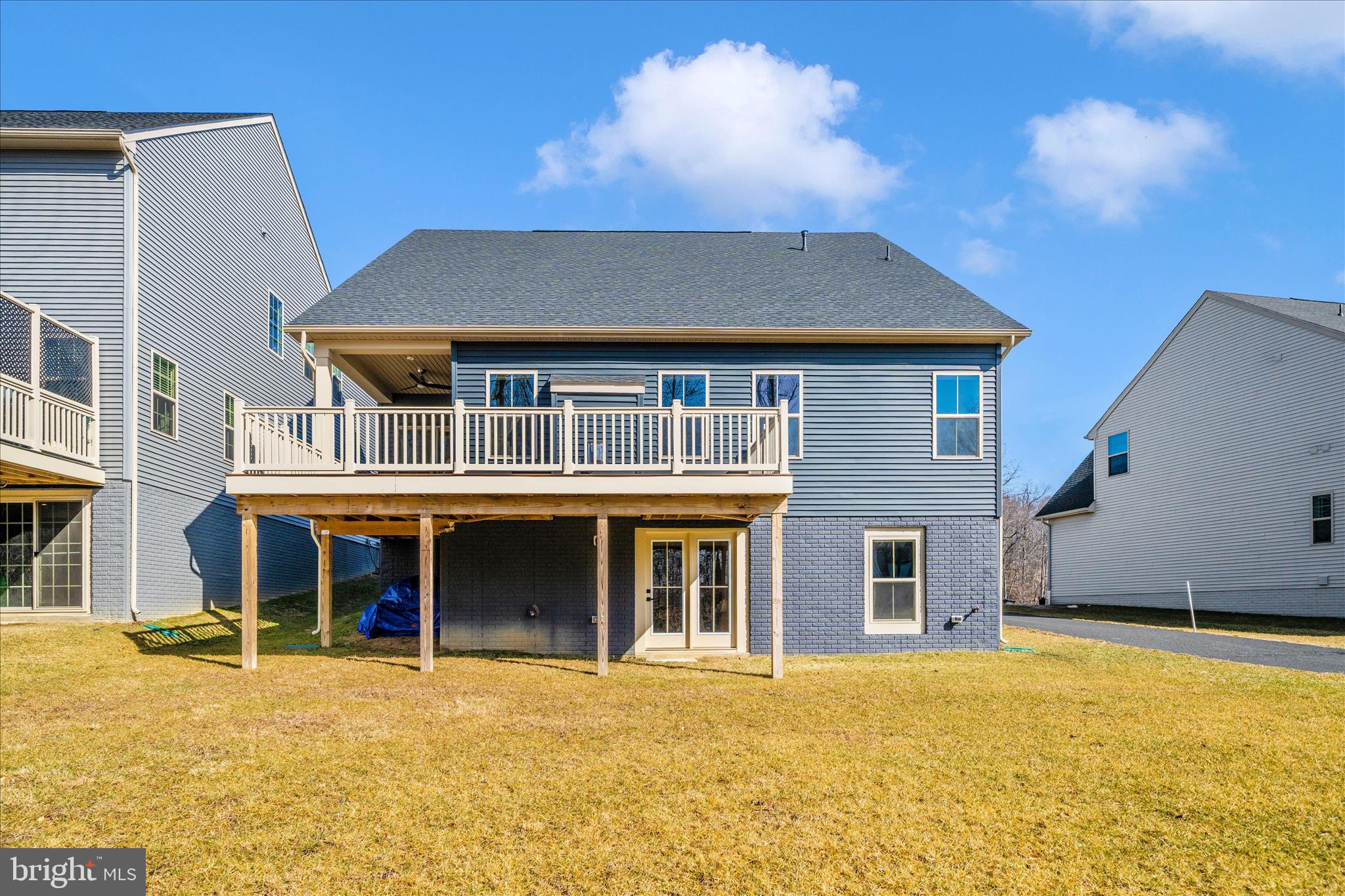 LAKE LINGANORE - Residential