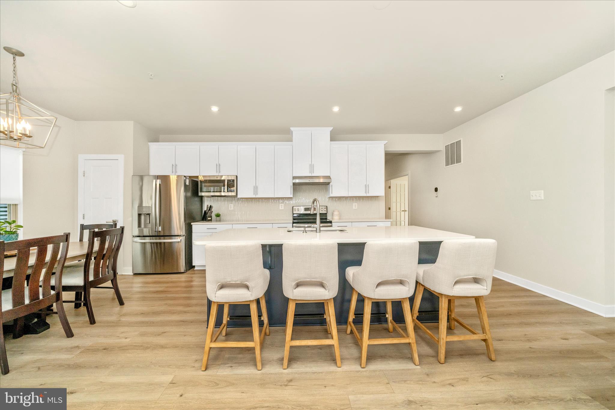 LAKE LINGANORE - Residential