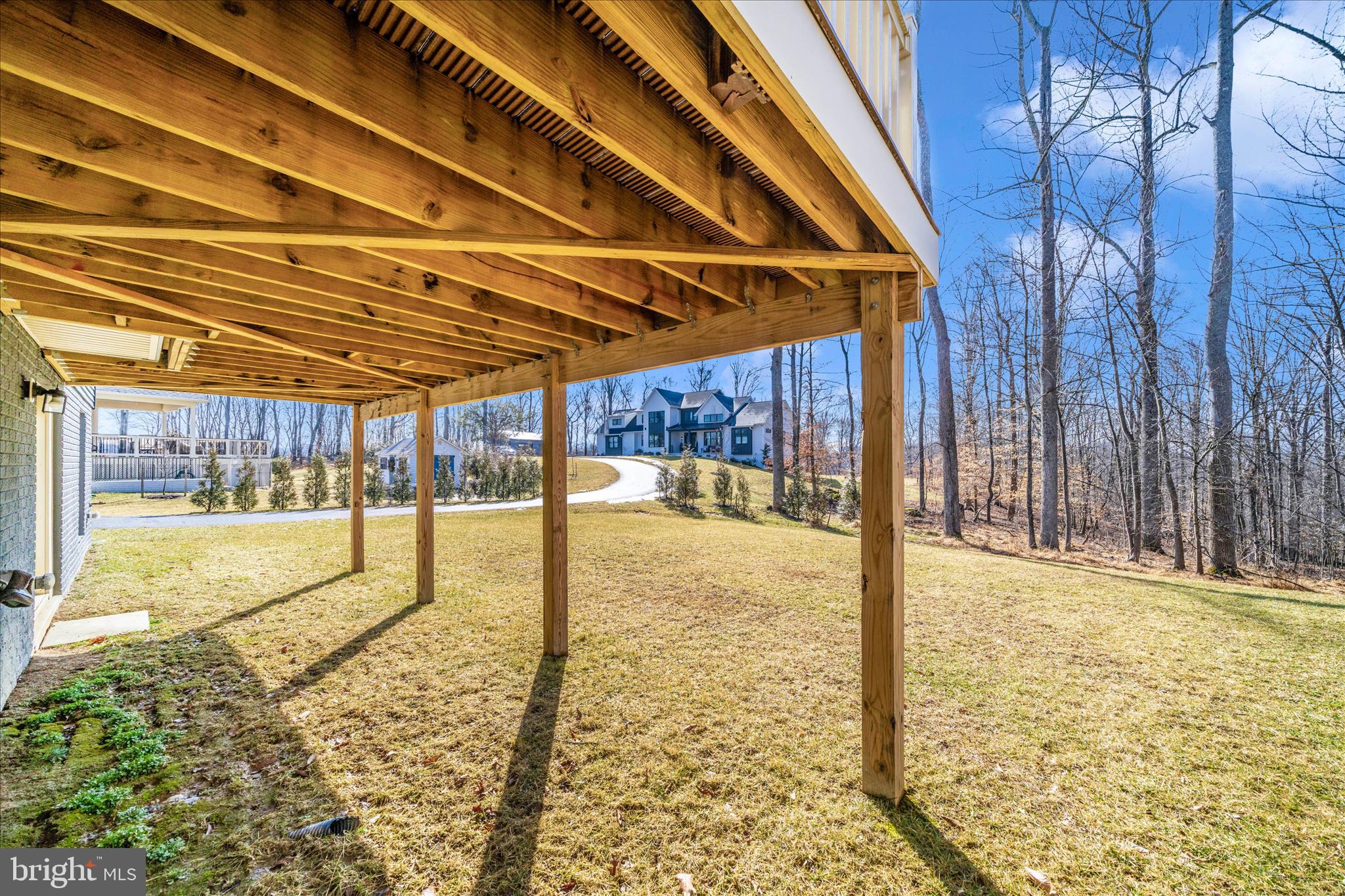 LAKE LINGANORE - Residential