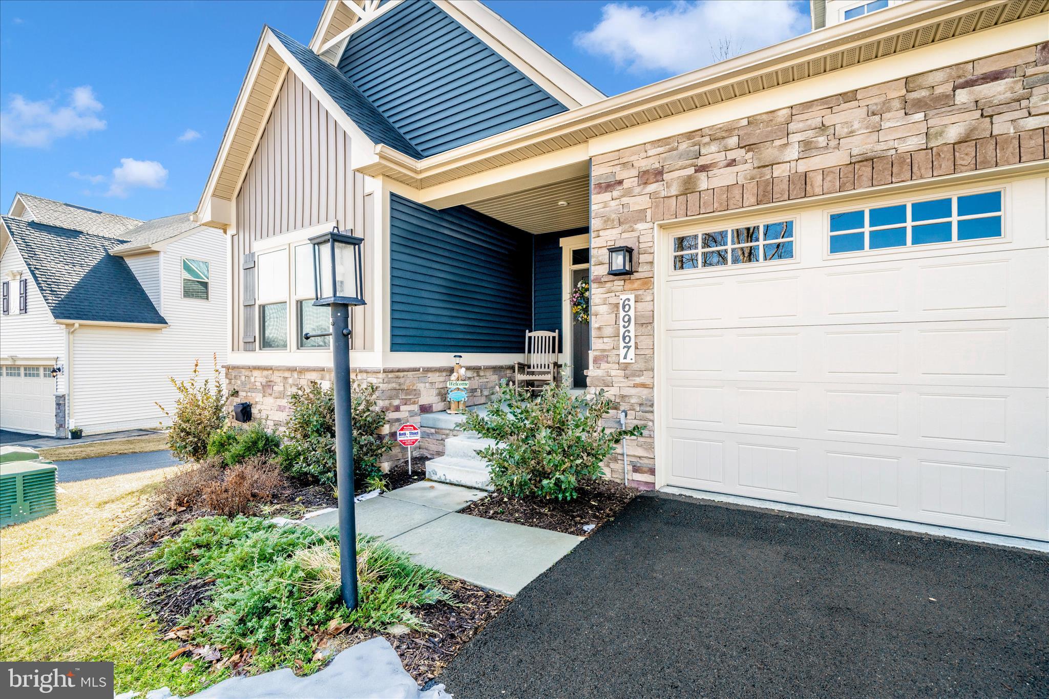 LAKE LINGANORE - Residential