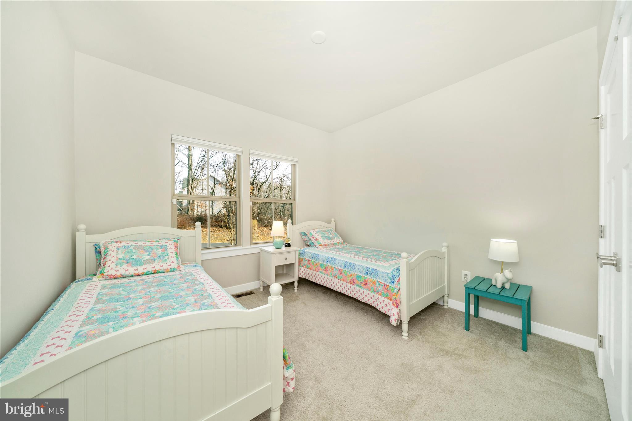 LAKE LINGANORE - Residential