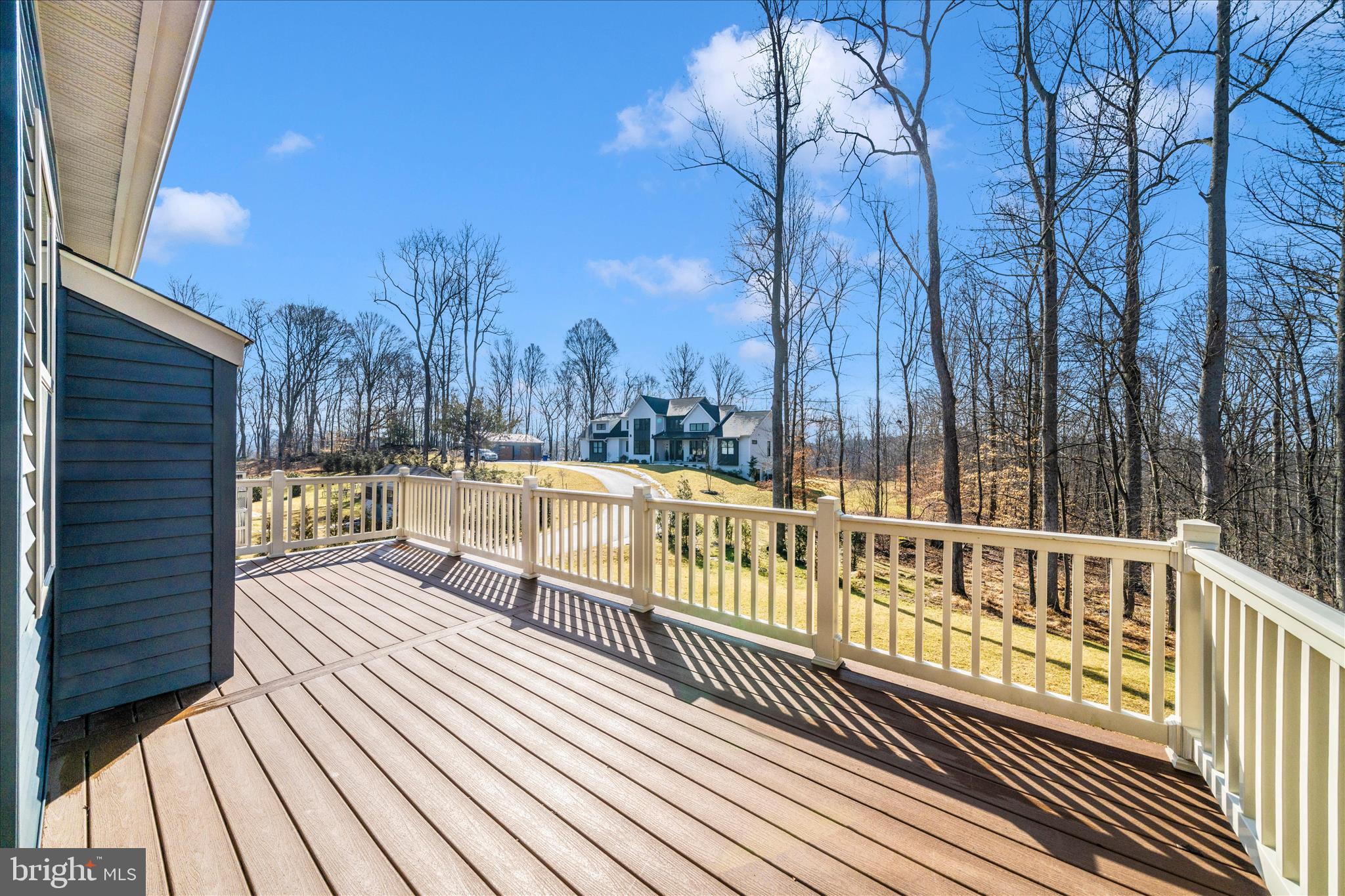 LAKE LINGANORE - Residential