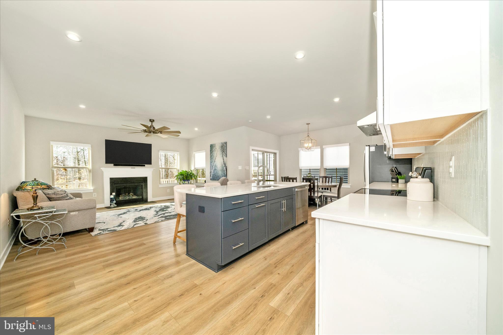 LAKE LINGANORE - Residential