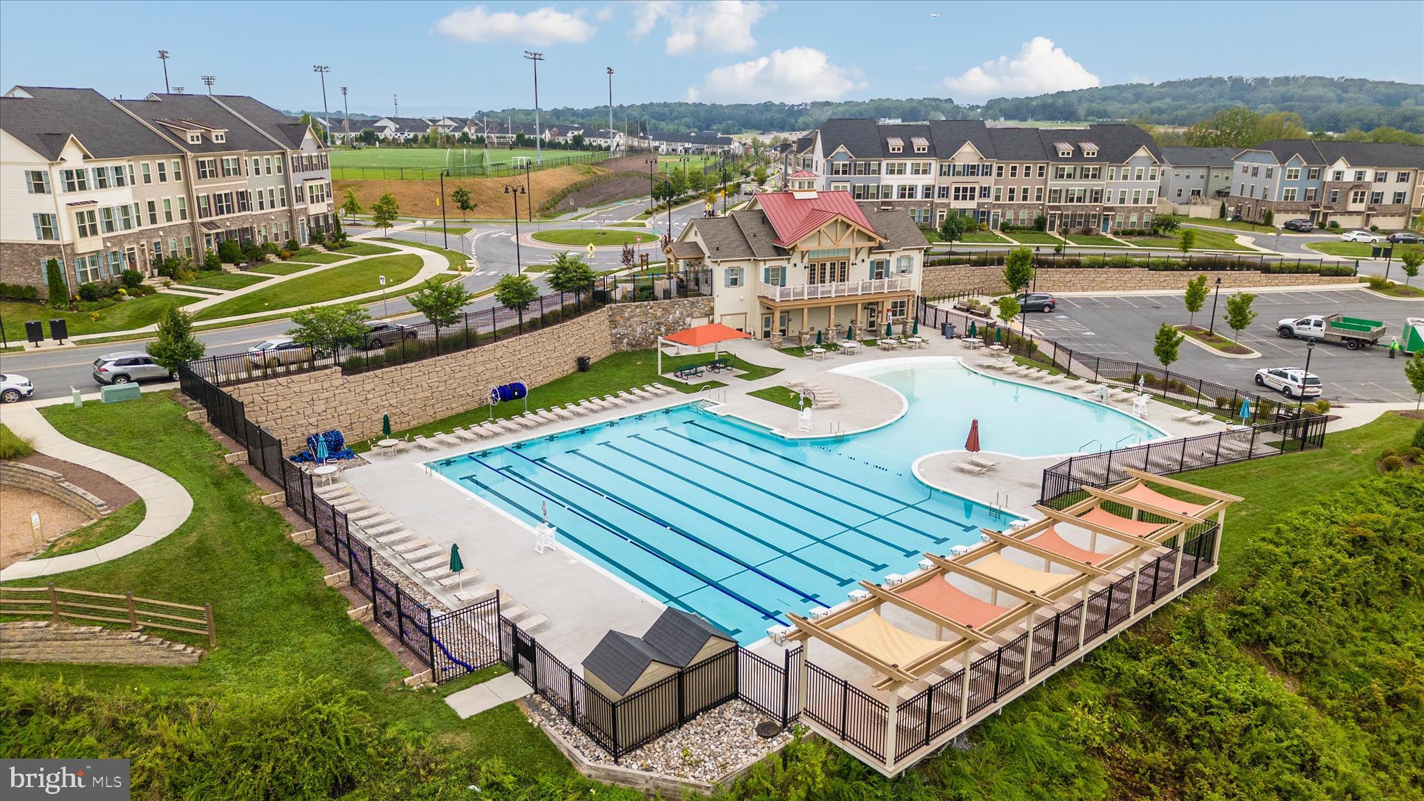 LAKE LINGANORE - Residential