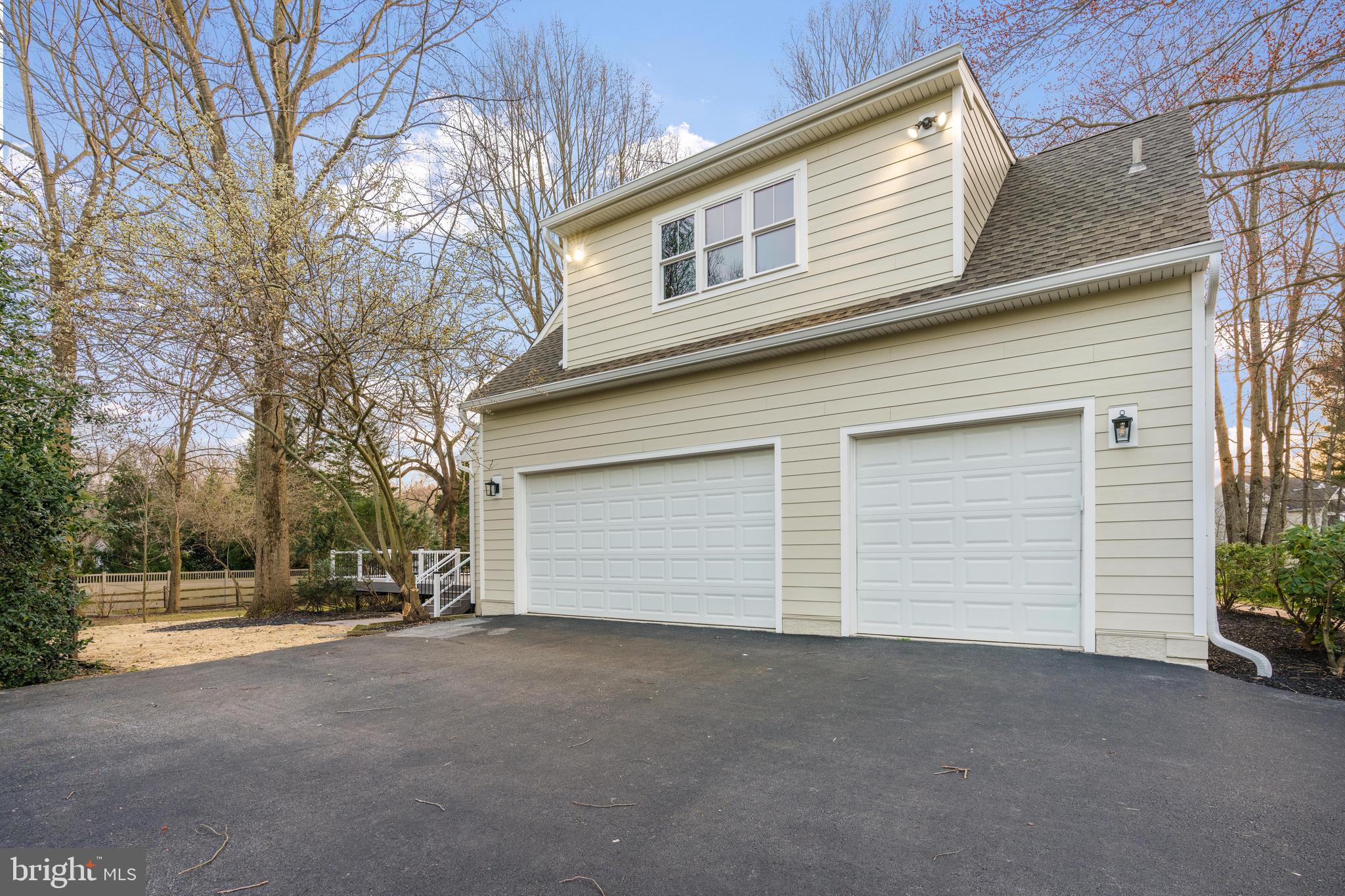 ENCLAV PLEASANT WOOD - Residential