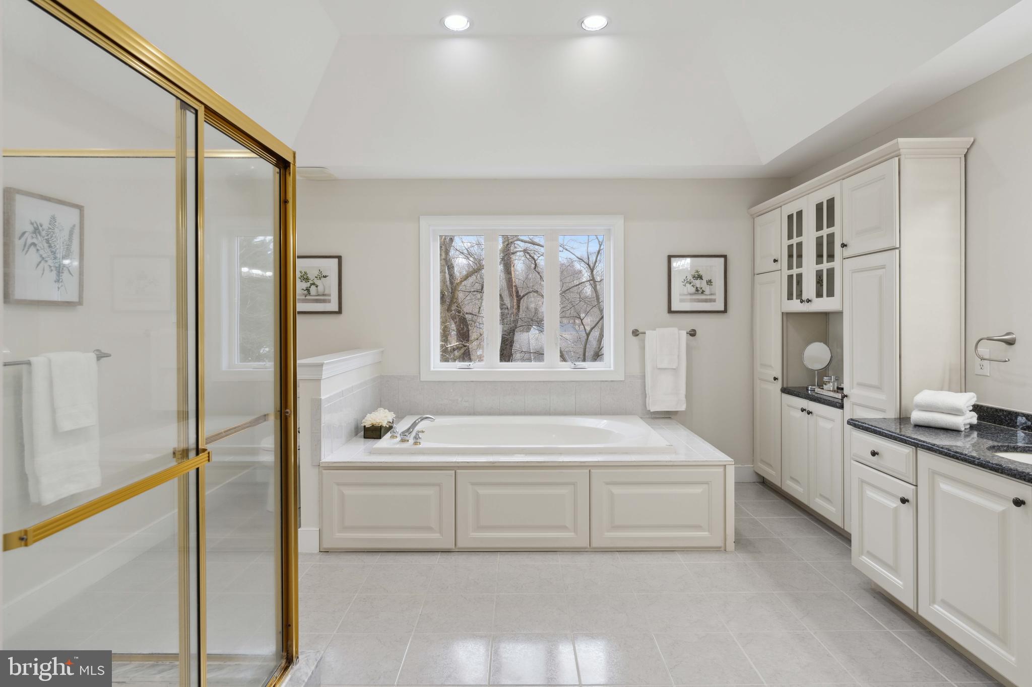 ENCLAV PLEASANT WOOD - Residential