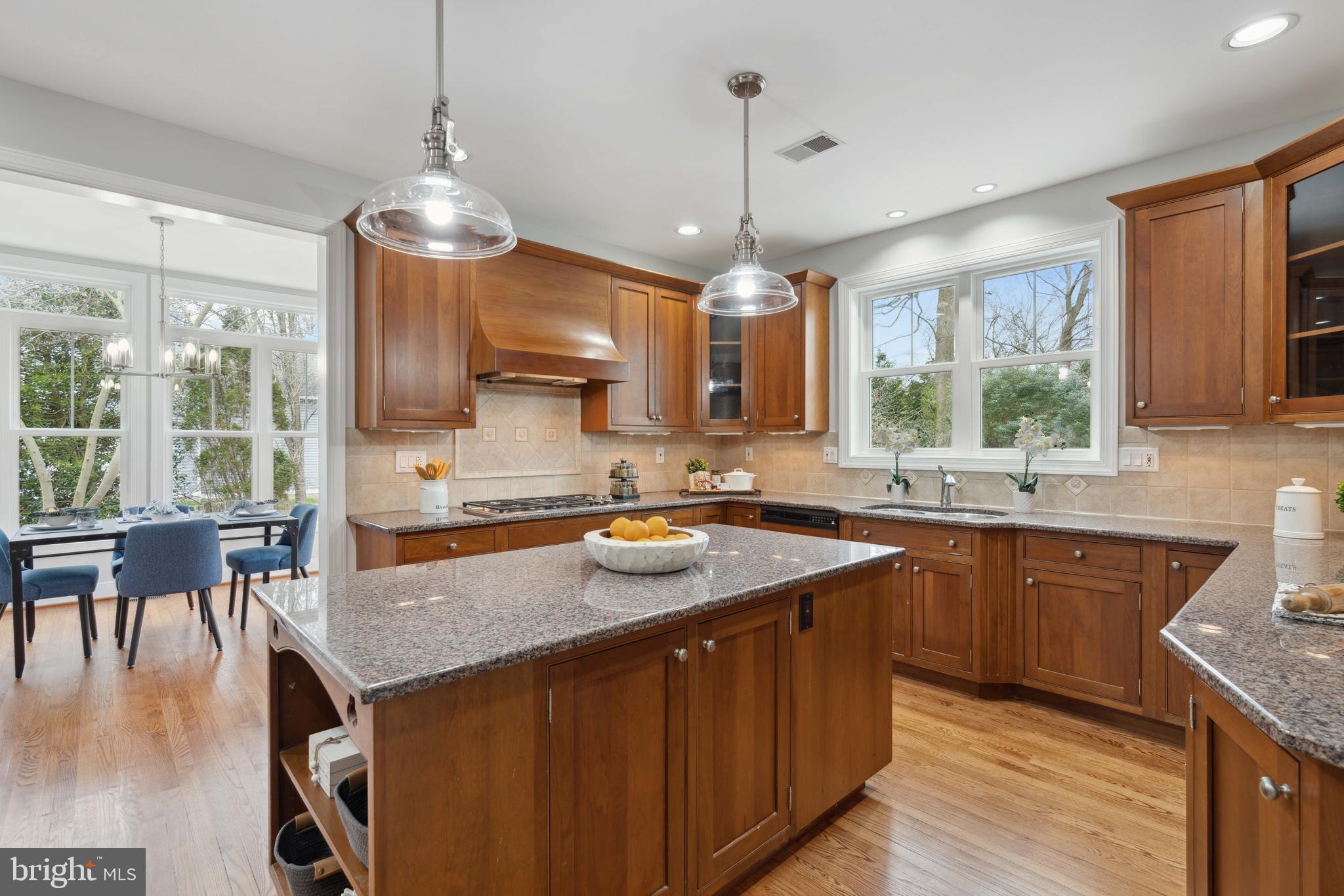 ENCLAV PLEASANT WOOD - Residential