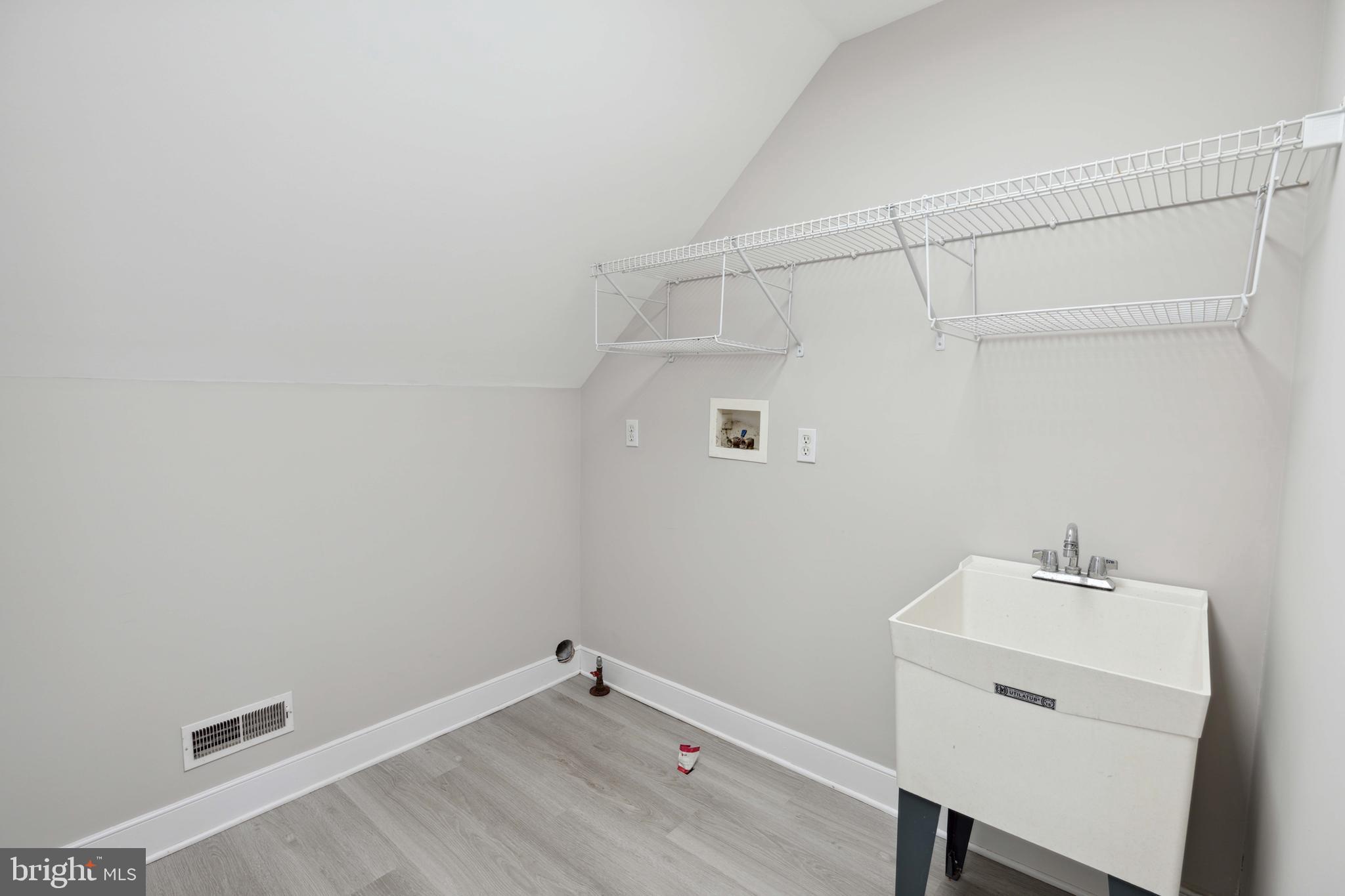 ENCLAV PLEASANT WOOD - Residential