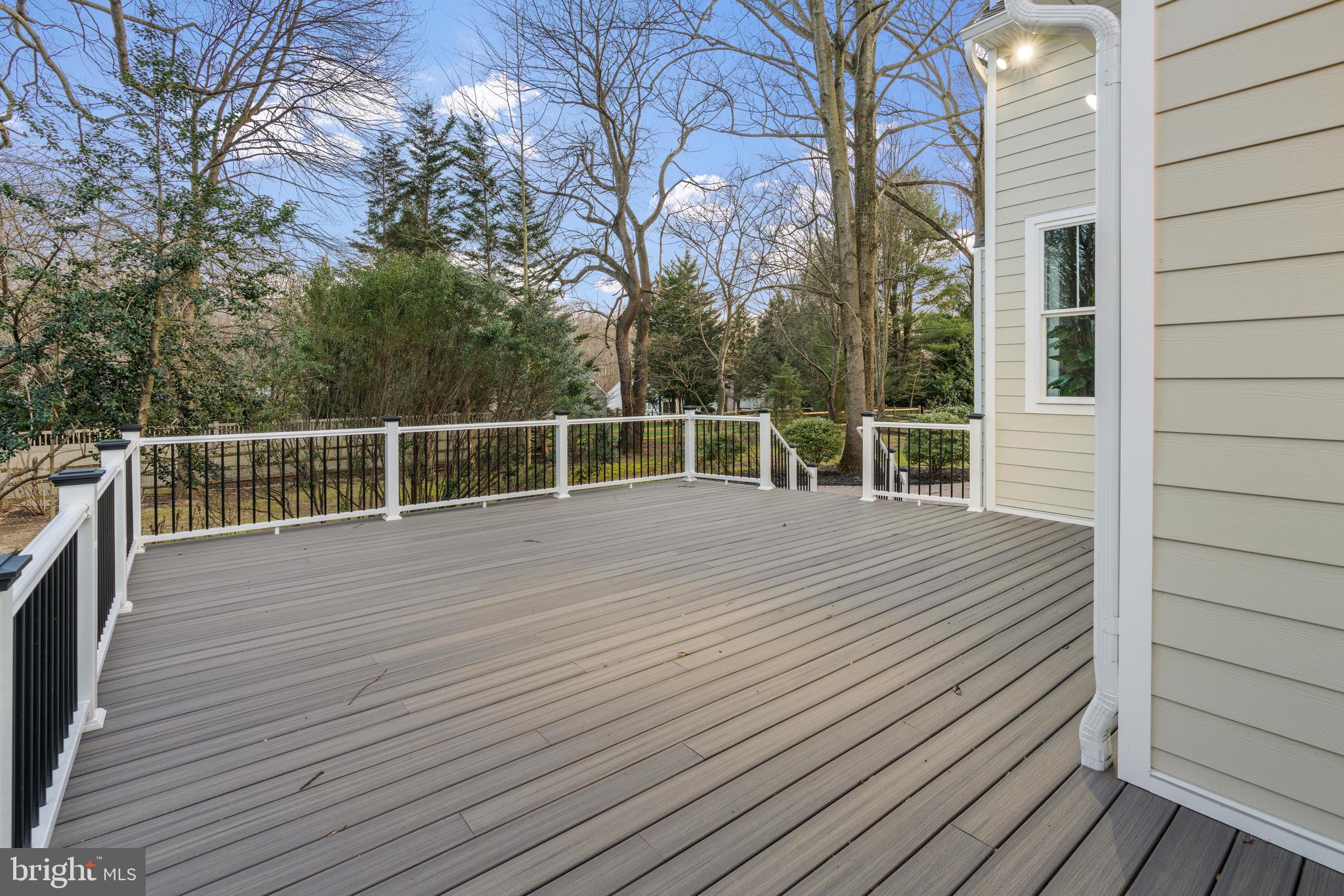 ENCLAV PLEASANT WOOD - Residential