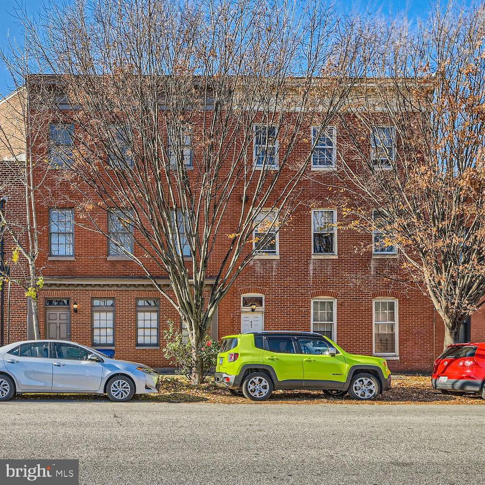 MOUNT VERNON PLACE HISTORIC DISTRICT - Residential