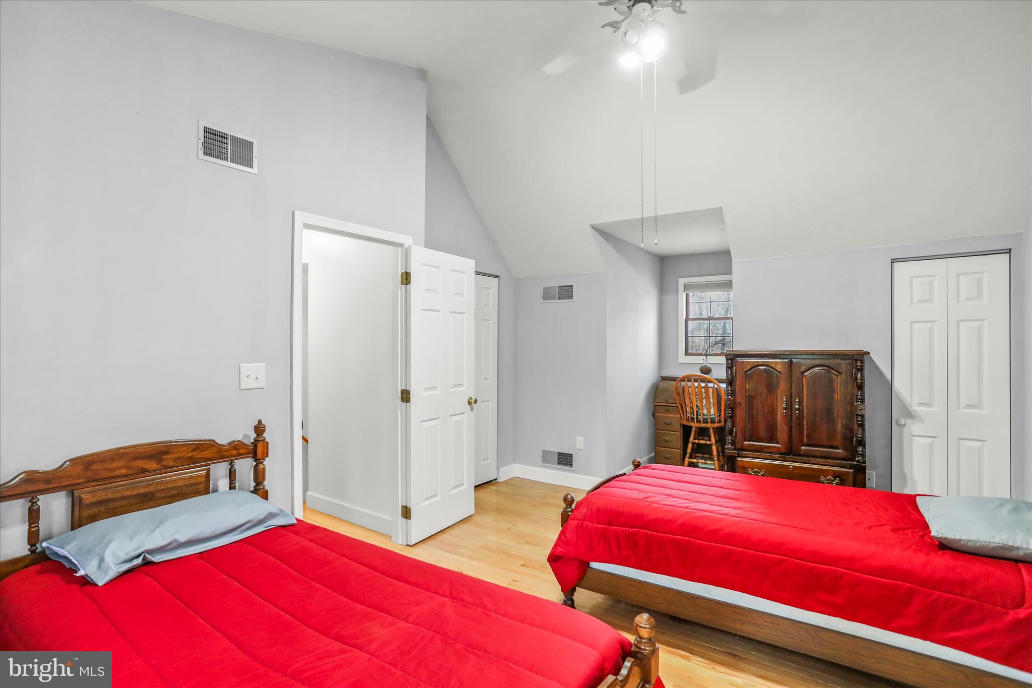 GLENVILLE - Residential