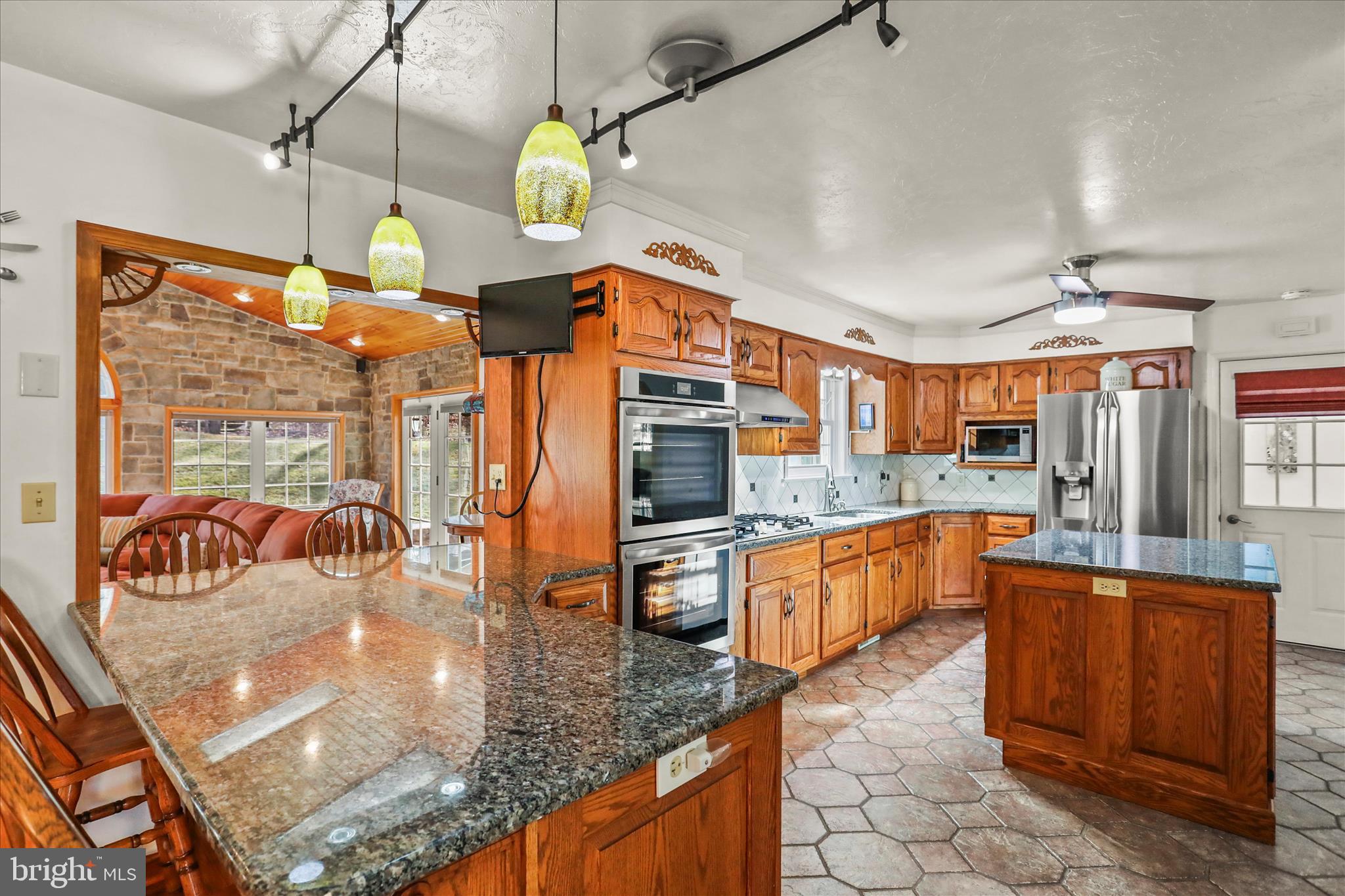 GLENVILLE - Residential