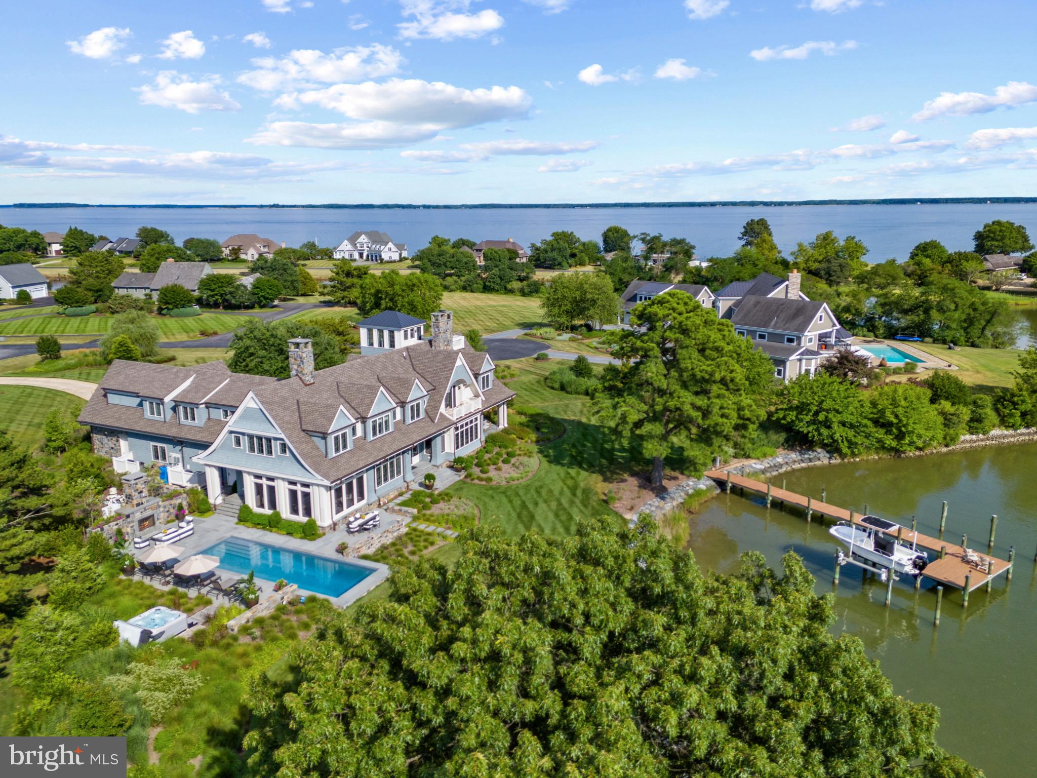 COVE CREEK CLUB - Residential