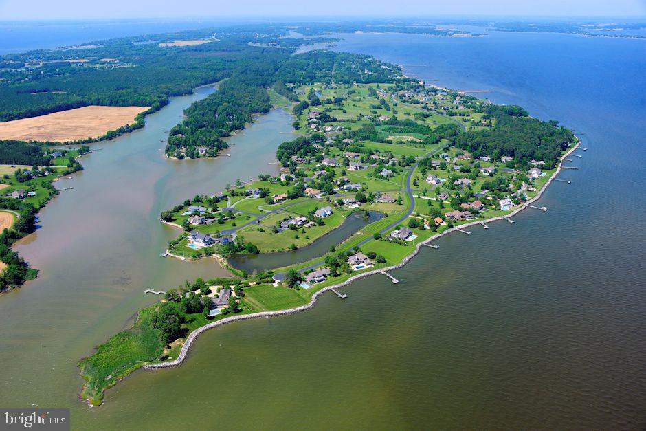 COVE CREEK CLUB - Residential